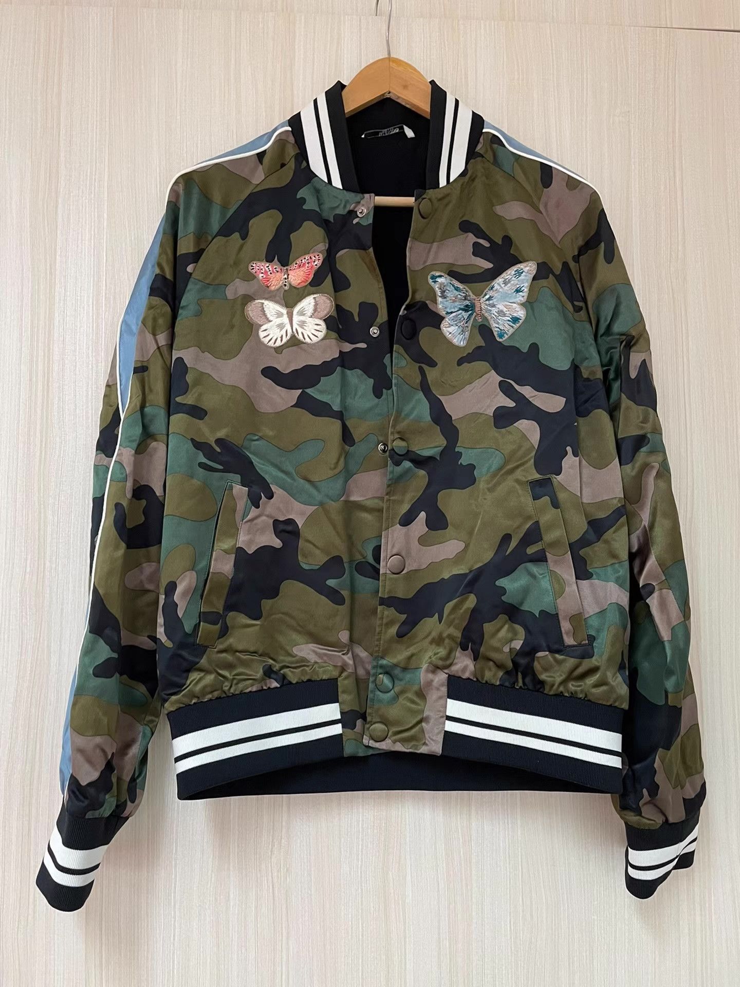 Valentino Valentino Butterfly Camouflage Baseball Jacket。Ｑ21 Size US M / EU 48-50 / 2 - 1 Thumbnail