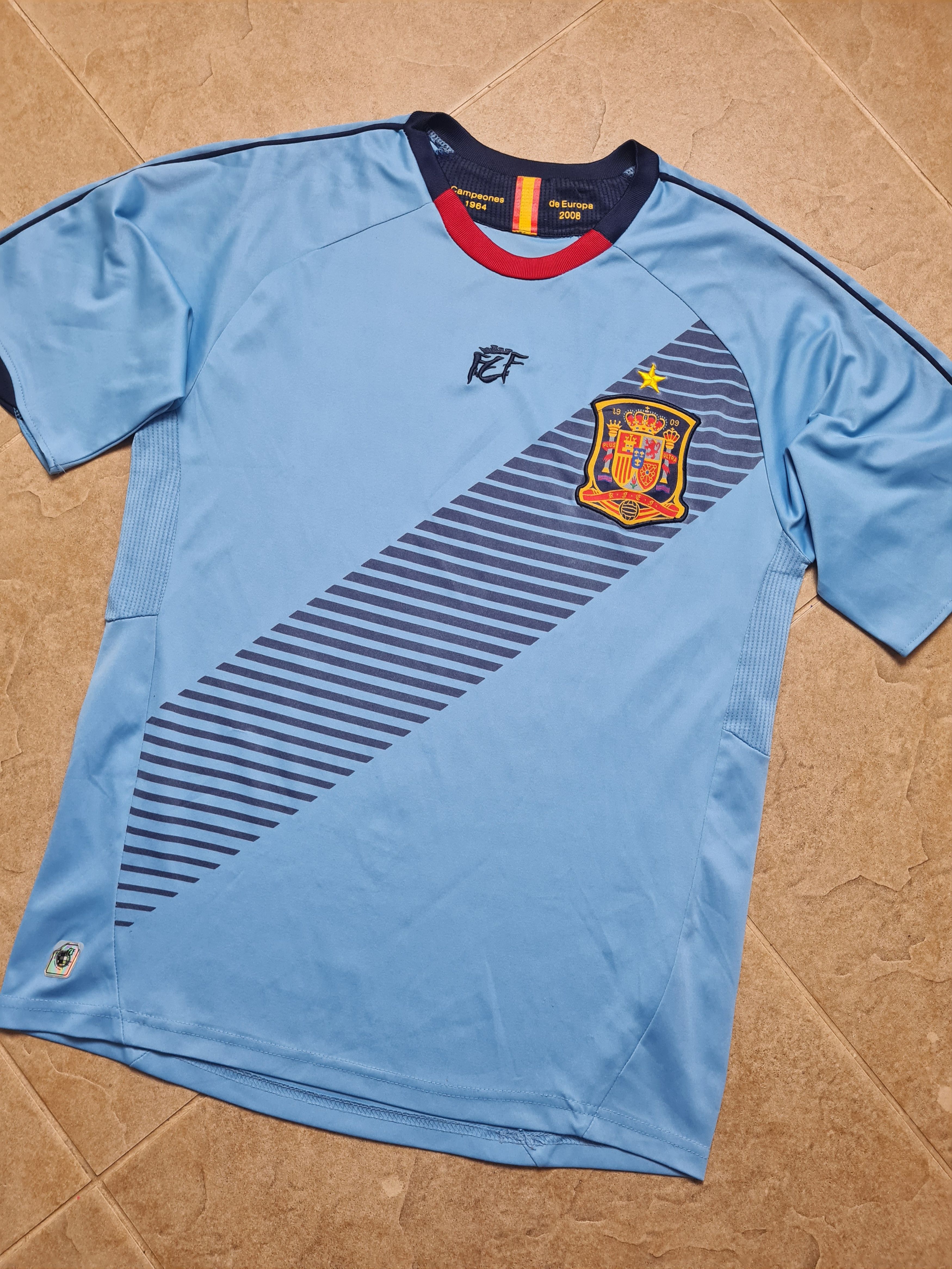 Other Rare Jersey 2008 Spain Espana Soccer Reversible Shirt Sz M-L Size US M / EU 48-50 / 2 - 12 Thumbnail
