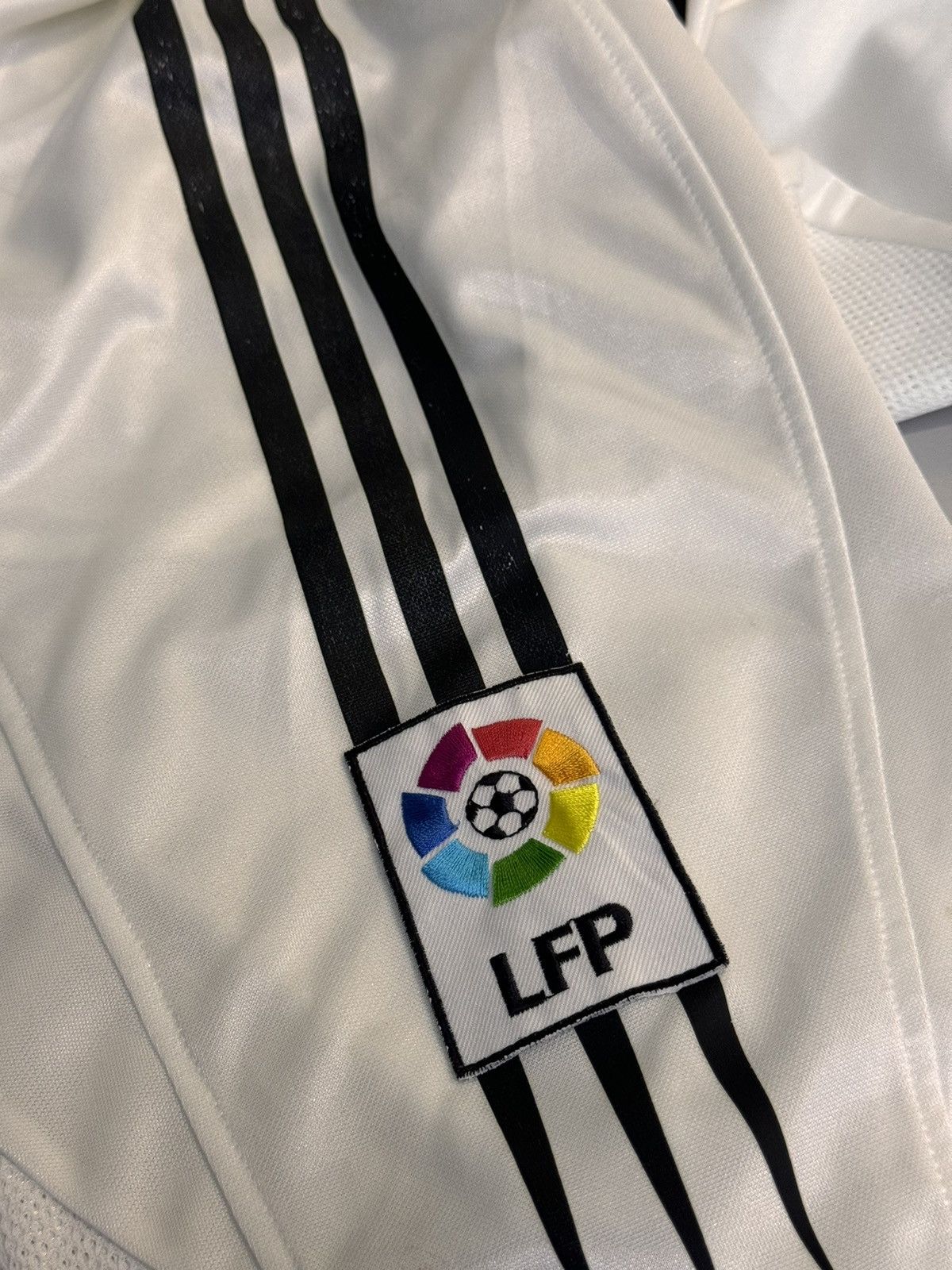 UEFA Real Madrid Zidane 2004/2005 Size US XL / EU 56 / 4 - 11 Thumbnail