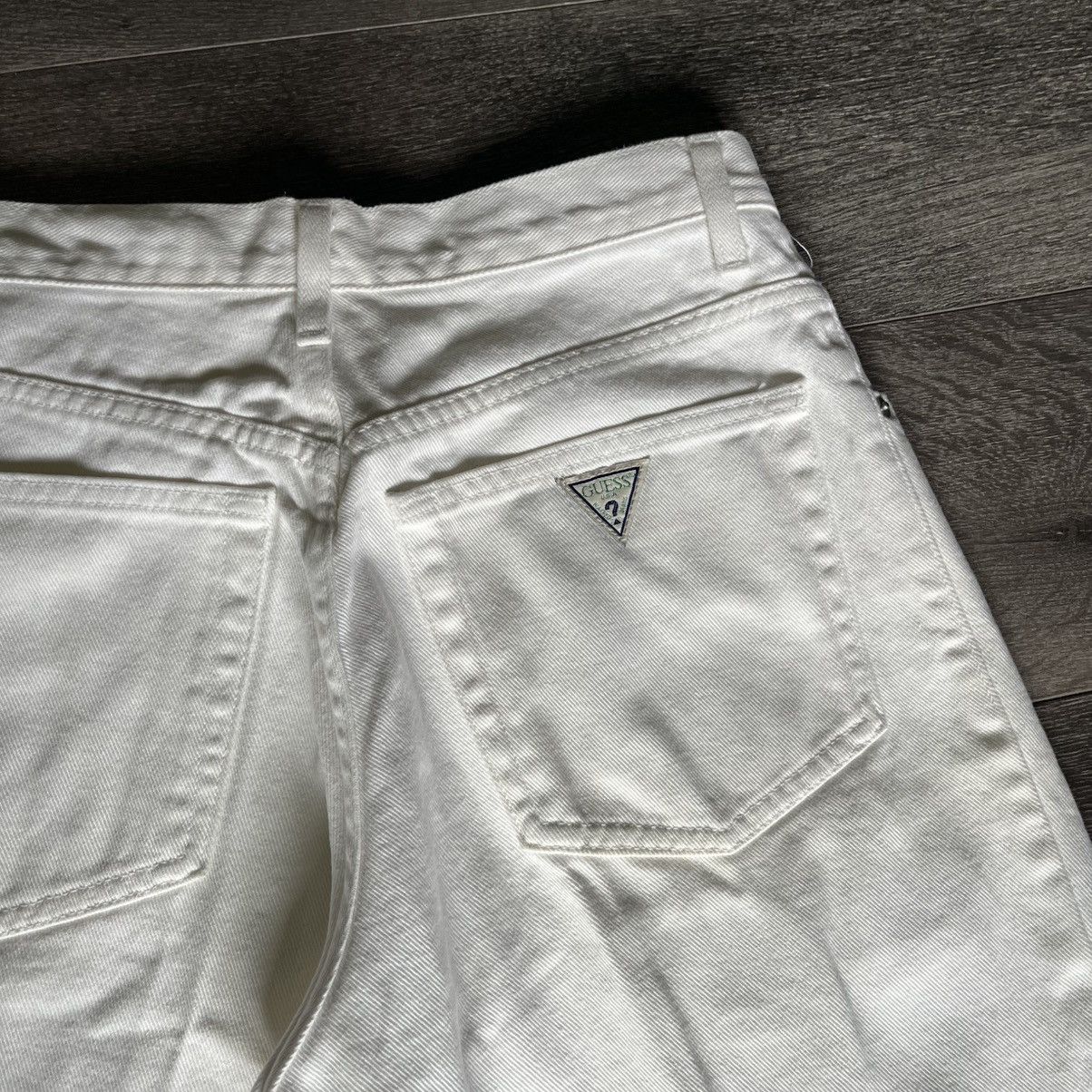 Guess × Vintage Vintage 1990s Guess Straight White Denim Jeans Skater 30x34 Size US 30 / EU 46 - 3 Thumbnail