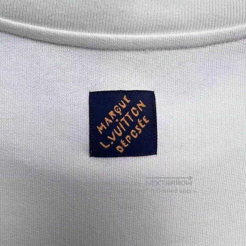 Louis Vuitton Louis Vuitton New embroidered white cursive sweatshirt Size US XL / EU 56 / 4 - 5 Thumbnail