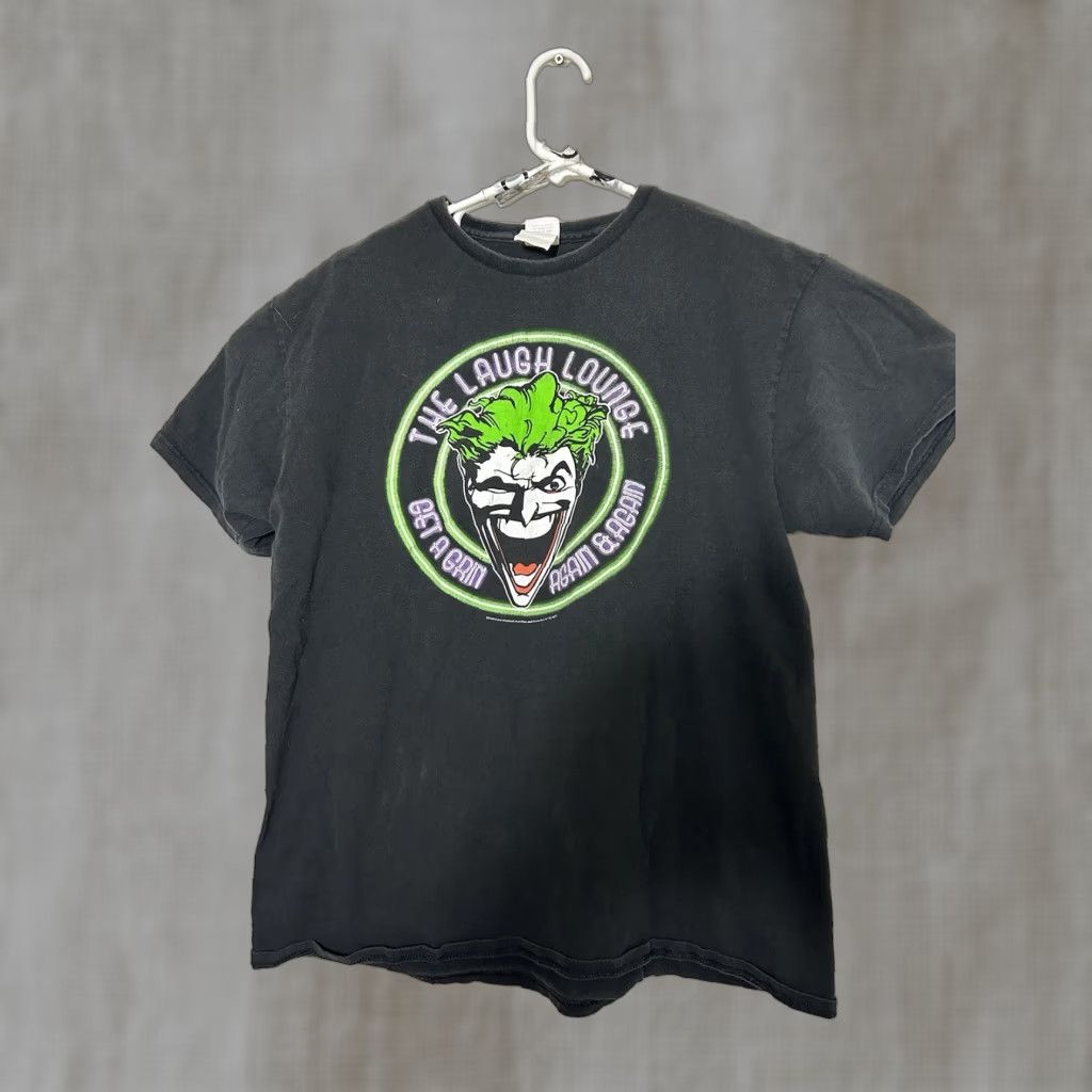 DC Comics VINTAGE DC Comics The Joker T-Shirt Mens L Black Crew Neck Short Sleeve Batman 90s Comics Movie DC Universe Logo Regular Mens Size US L / EU 52-54 / 3 - 1 Thumbnail