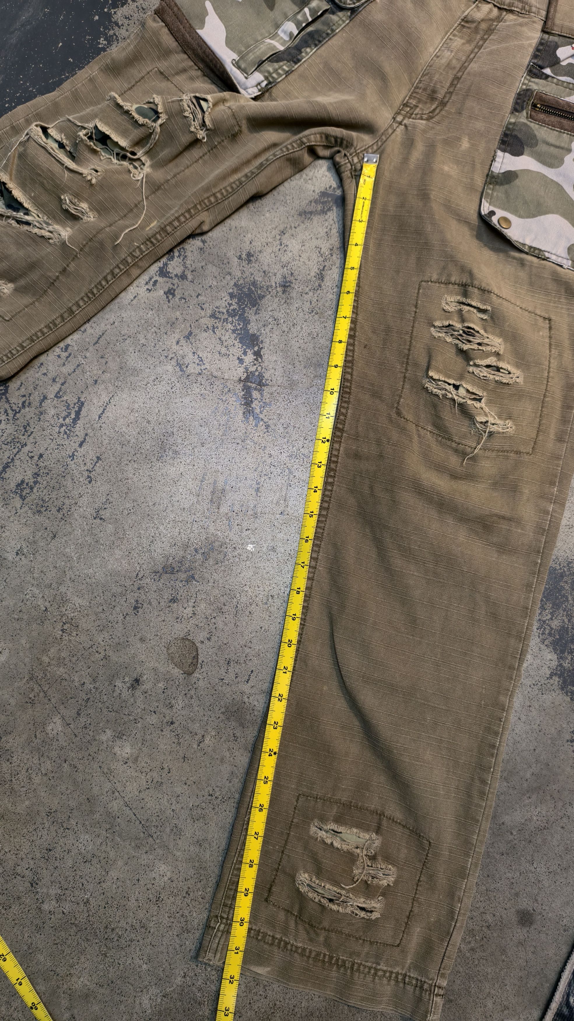 Stussy Stussy camo distressed design Size US 30 / EU 46 - 18 Thumbnail