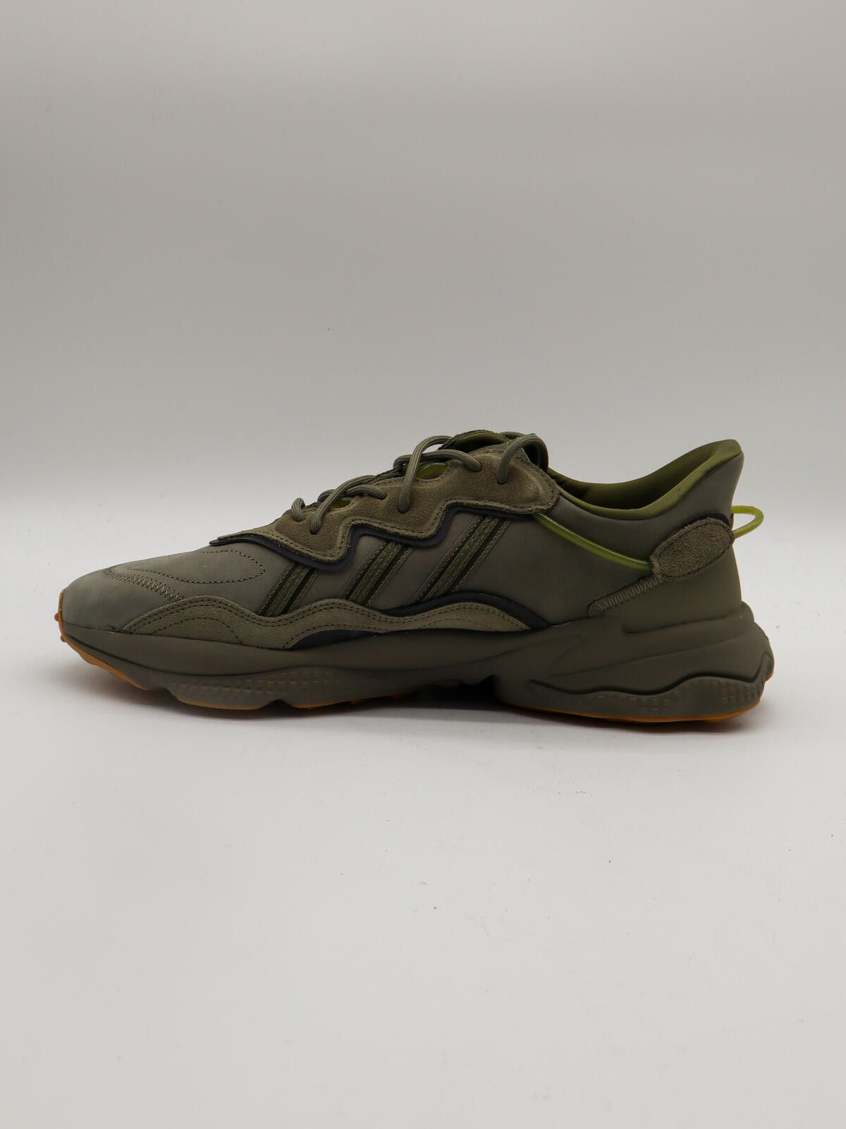 Adidas adidas Ozweego - EE6461 - UK 13 Size US 14 / EU 47 - 4 Thumbnail