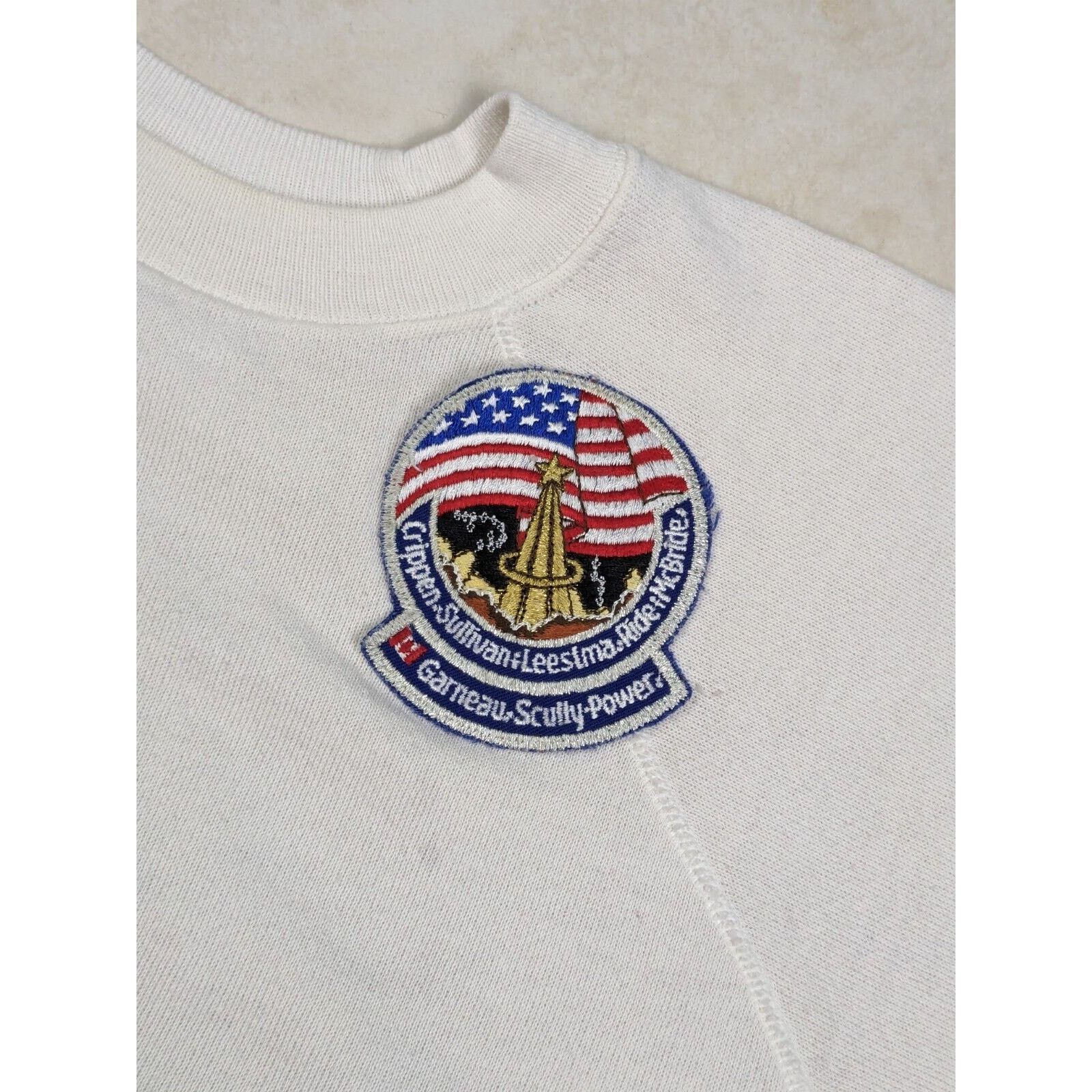 Hanes Vtg Spaceman Astronaut Neil Armstrong Crewneck Sweatshirt Size US M / EU 48-50 / 2 - 4 Thumbnail