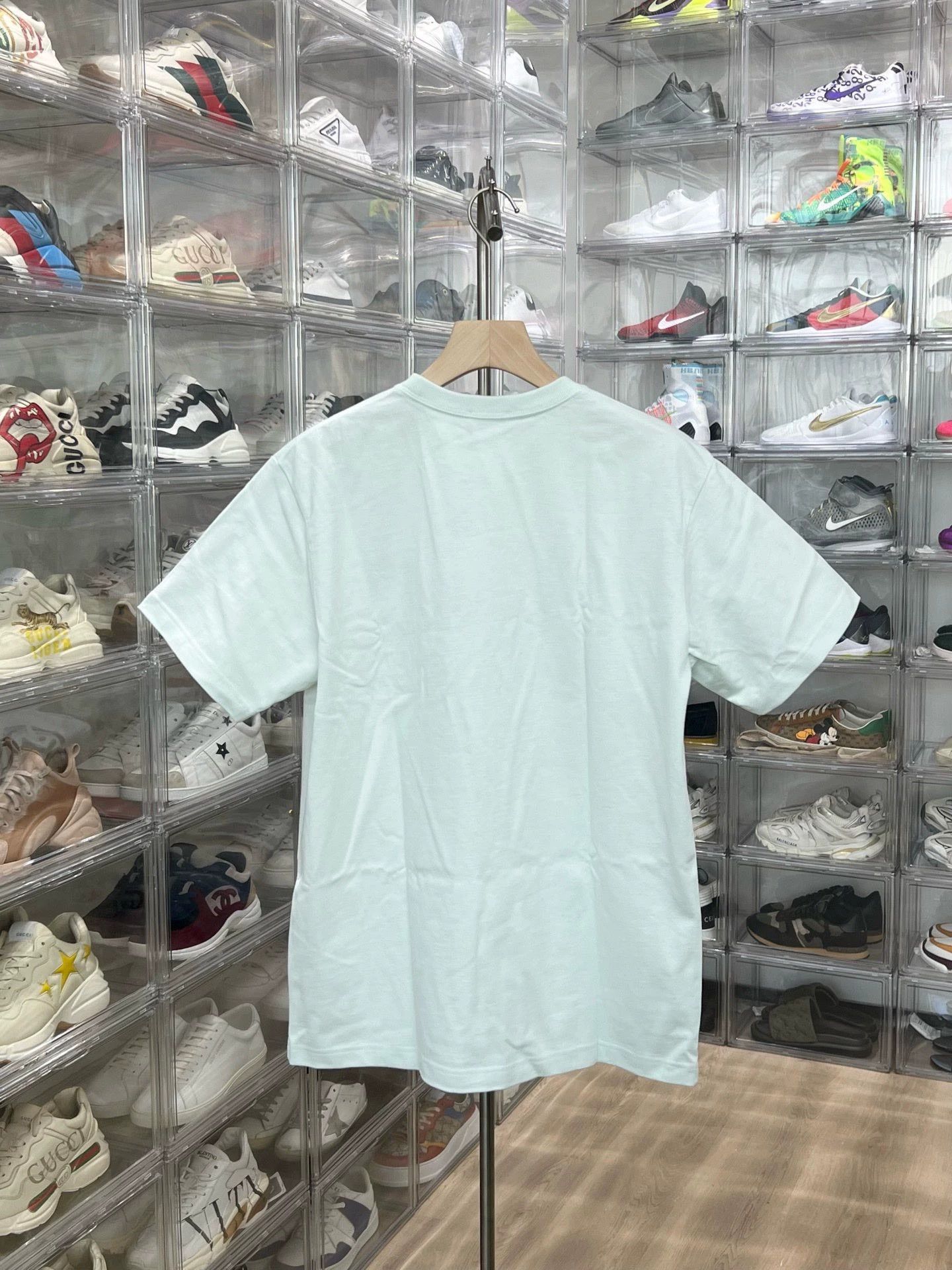 Dior dior logo embroidered mint green t-shirt Size US M / EU 48-50 / 2 - 4 Thumbnail