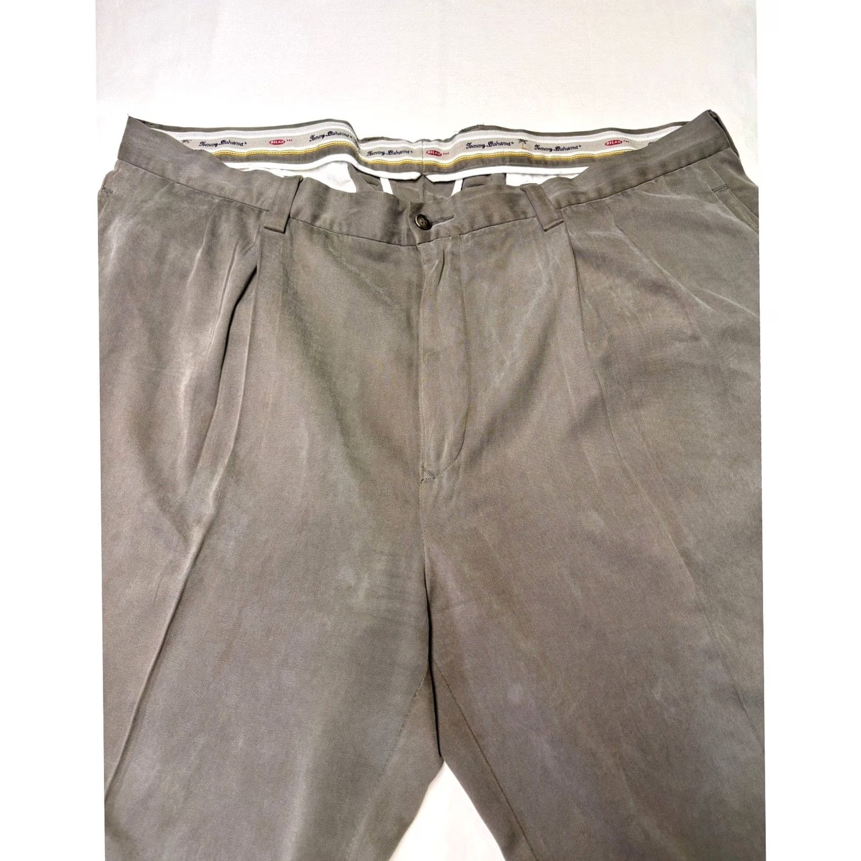 Tommy Bahama Tommy Bahama Pants Silk 42x30 Pleated Relaxed Cuffed Gray Taupe Dress Business Mens Size US 42 / EU 58 - 3 Thumbnail