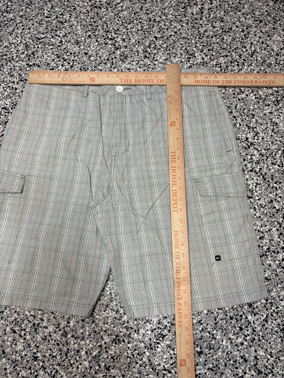 Quiksilver Y2K Quiksilver White/Grey Plaid Relaxed Shorts Size 38 Size US 38 / EU 54 - 6 Thumbnail