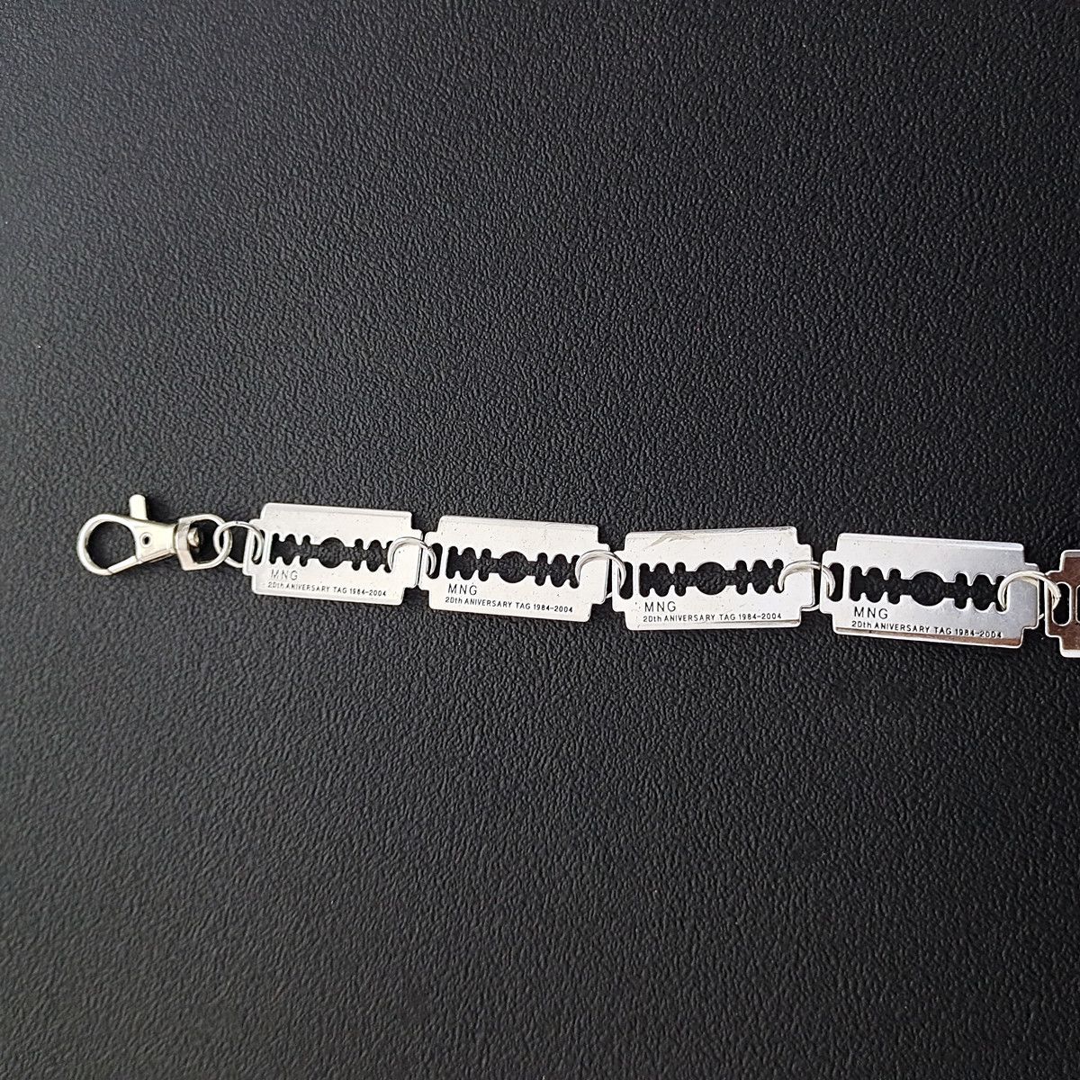 Japanese Brand × Vintage Y2K Razor Blade Hip Hop Jeans Chain Size 32 - 4 Thumbnail