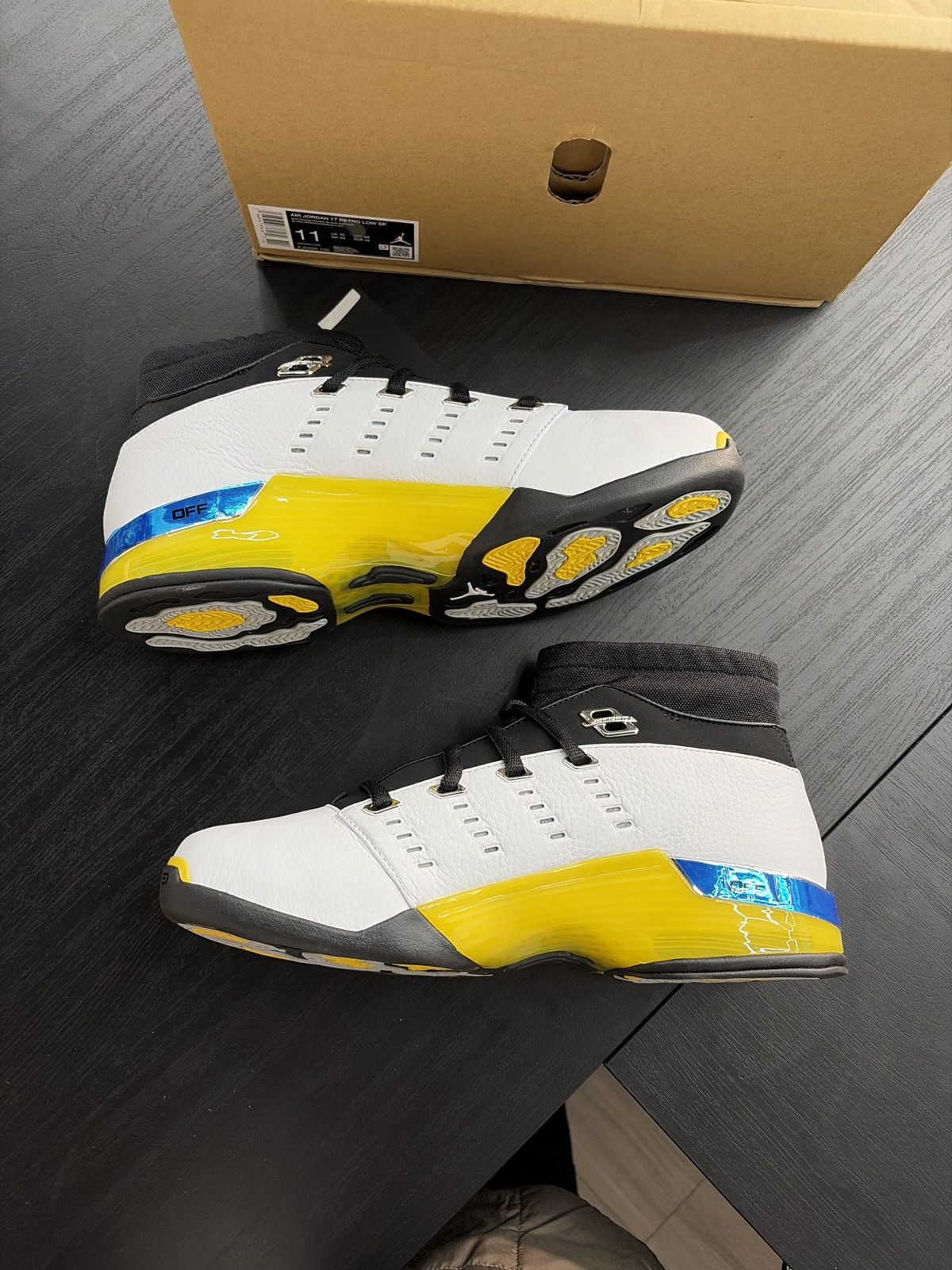 Jordan Brand Jordan 17 “Lightning” With Briefcase Size US 11 / EU 44 - 3 Thumbnail