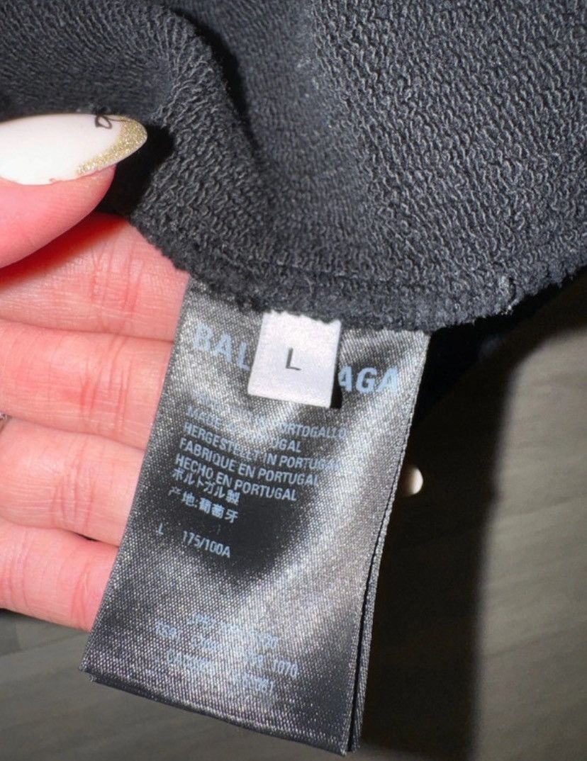 Balenciaga Balenciaga copyright hoodie Size US L / EU 52-54 / 3 - 3 Thumbnail
