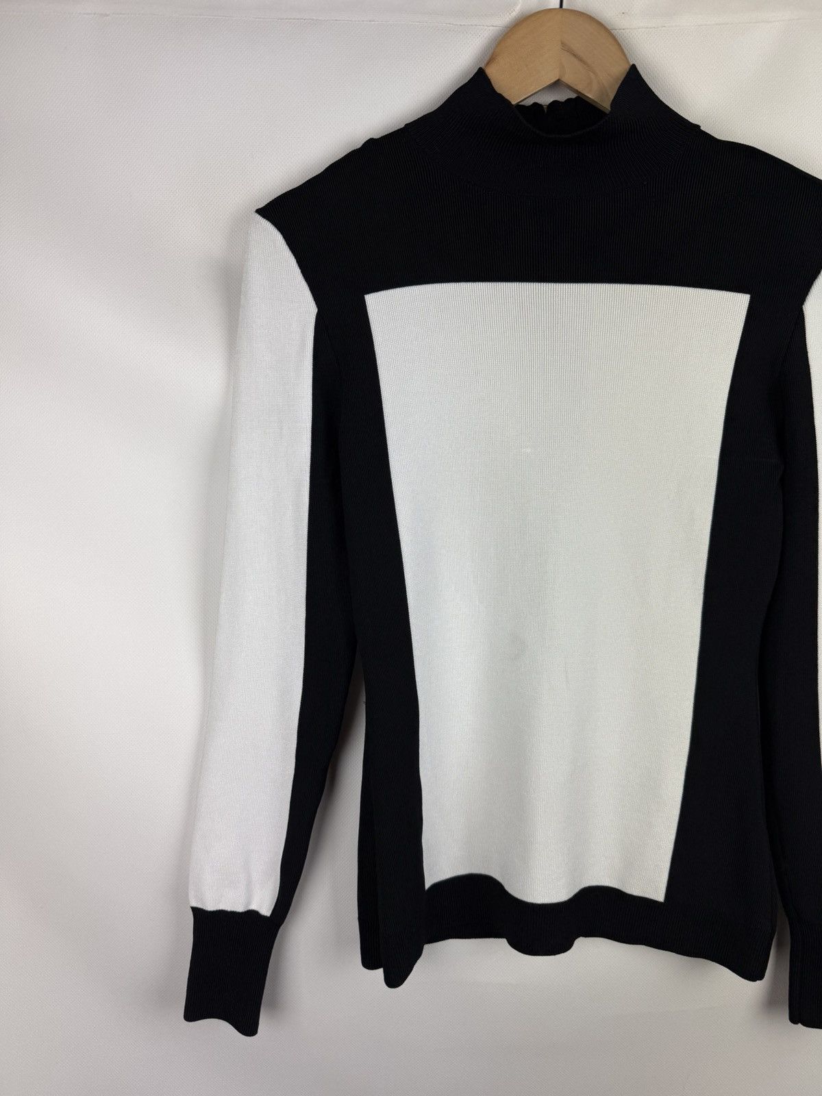 Balmain Balmain H&M Ladies Sweater Pullover Size US 8 / EU 38 Size M / US 6-8 / IT 42-44 - 2 Thumbnail