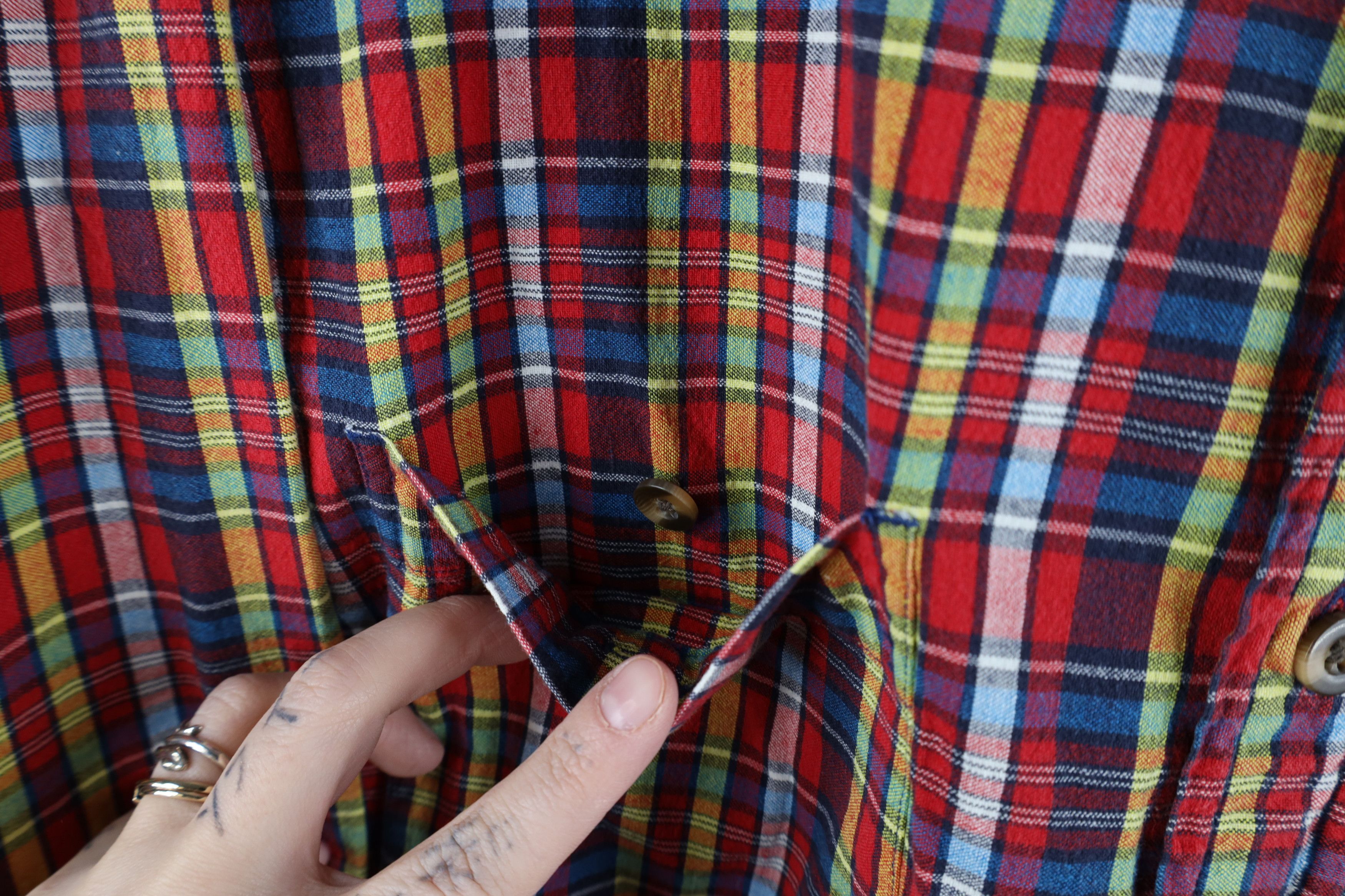 Eddie Bauer × Vintage Vintage 90s Eddie Bauer Madras Plaid Collared Button Shirt Size US L / EU 52-54 / 3 - 6 Thumbnail