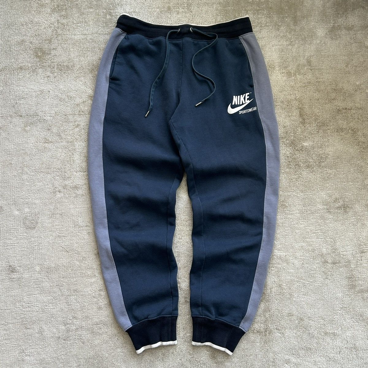 Nike Nike Sportswear Sweat Pants Size US 34 / EU 50 - 1 Thumbnail