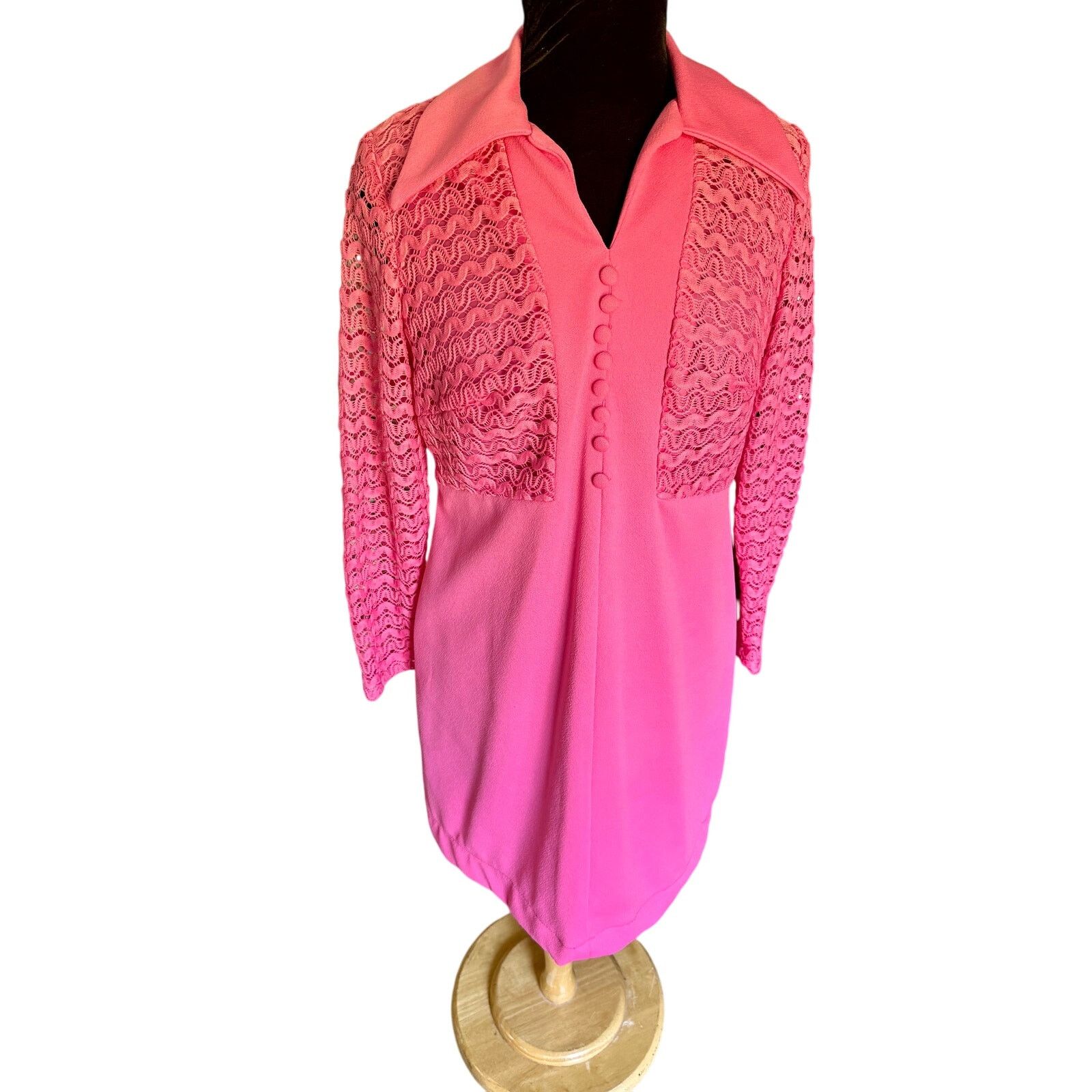 Vintage Vintage 70’s Hot Pink Groovy Texture GoGo Dress Large Hippie Size L / US 10 / IT 46 - 1 Thumbnail