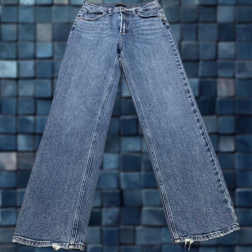 Silver Jeans Co. Silver Jeans Co Womens Jeans Blue Denim Medium Wash Straight High Rise 29 Adult Womens XS-Plus? Size 29" - 1 Thumbnail