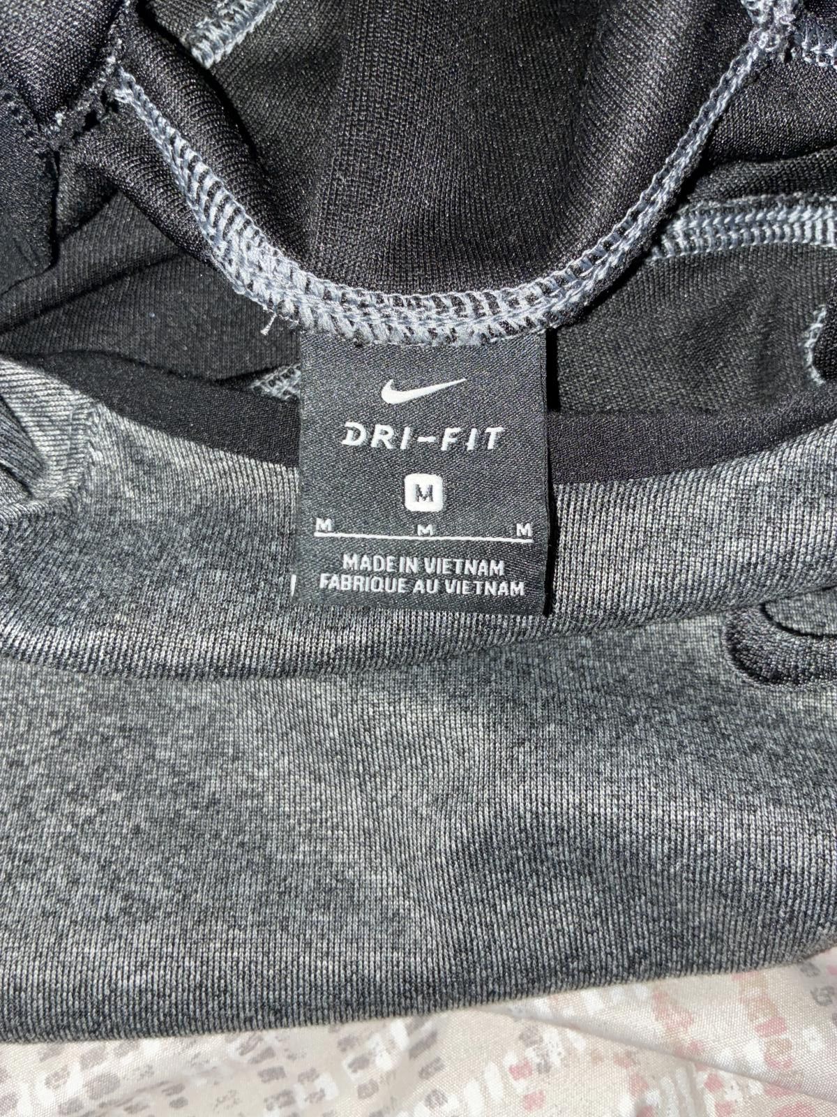 Other Nike Men's Dri-FIT Short Sleeve Hoodie (Gray Heather) Size US M / EU 48-50 / 2 - 5 Thumbnail