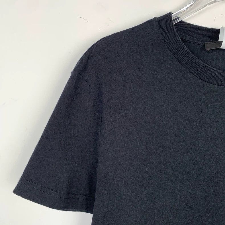 Prada Prada Logo triangle black and gray round-neck cotton short- Size US S / EU 44-46 / 1 - 3 Thumbnail