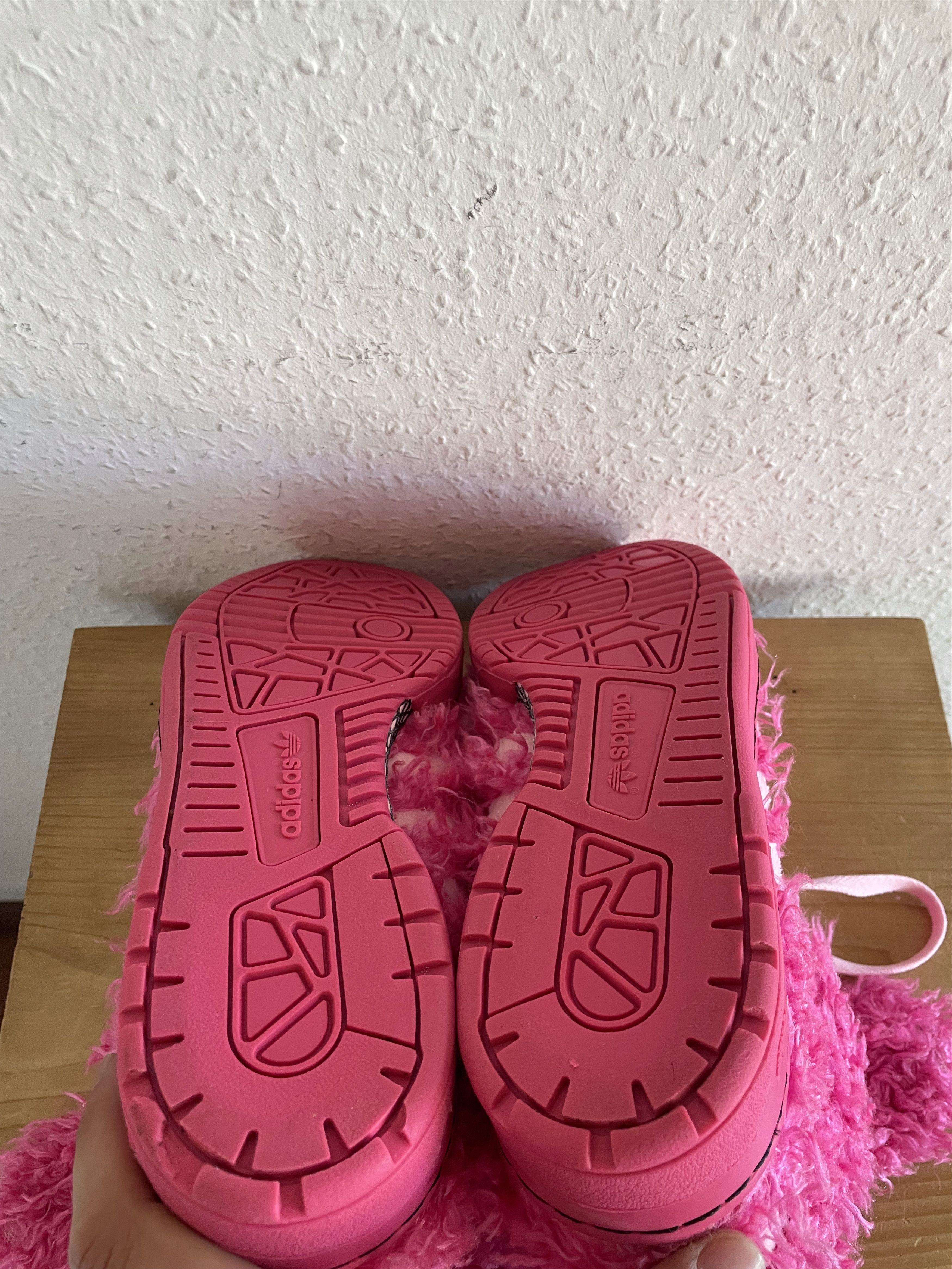 Adidas × Jeremy Scott JS Poodle Pink Fur Sneaker Size US 11 / EU 44 - 18 Thumbnail
