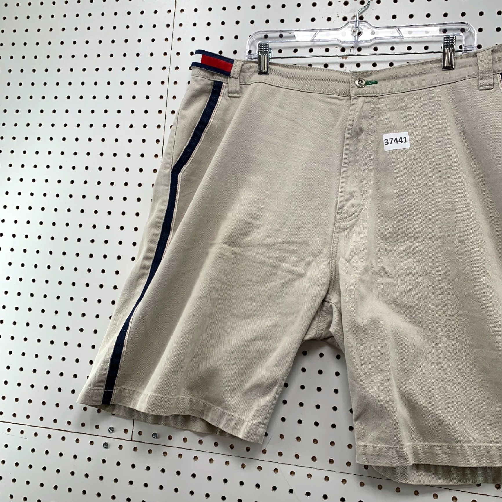 Tommy Hilfiger VINTAGE Tommy Hilfiger Denim Shorts Mens 40x10 Bermuda Regular 40 Tan Blue Selvedge Sides Y2K Vintage Mens Shorts Size US 40 / EU 56 - 3 Thumbnail