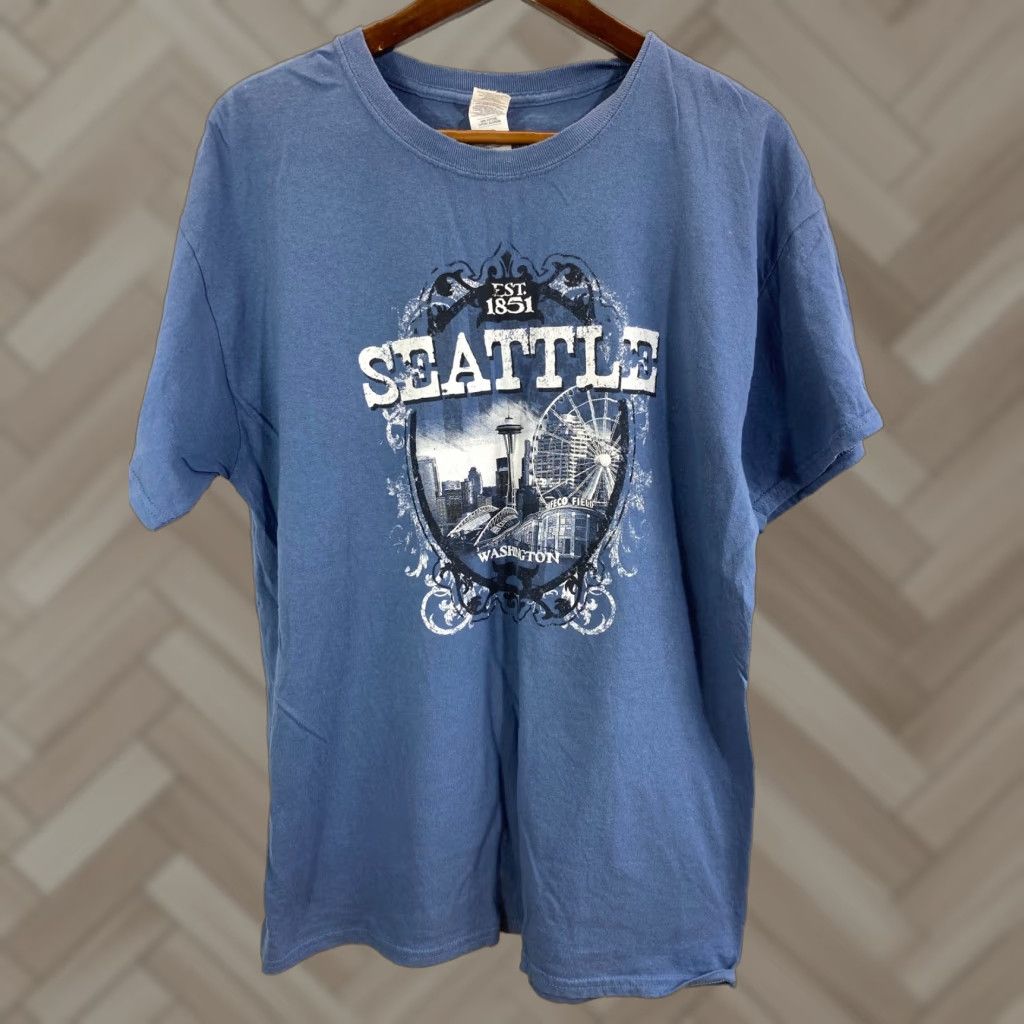 Gildan Gildan T Shirt Short Sleeve Seattle Washington City Graphic Blue Size L Mens Size US L / EU 52-54 / 3 - 1 Thumbnail