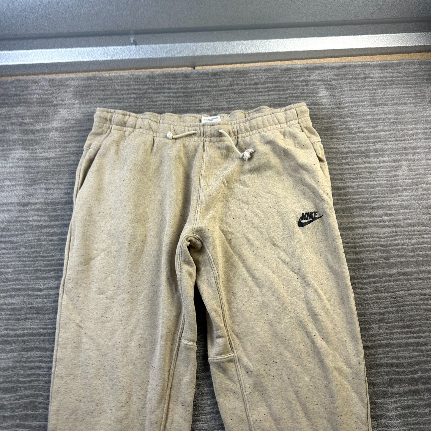Nike Nike Pants Mens Large Beige Tan Club Fleece Joggers Sweatpants Pockets Logo Size US 33 - 3 Thumbnail
