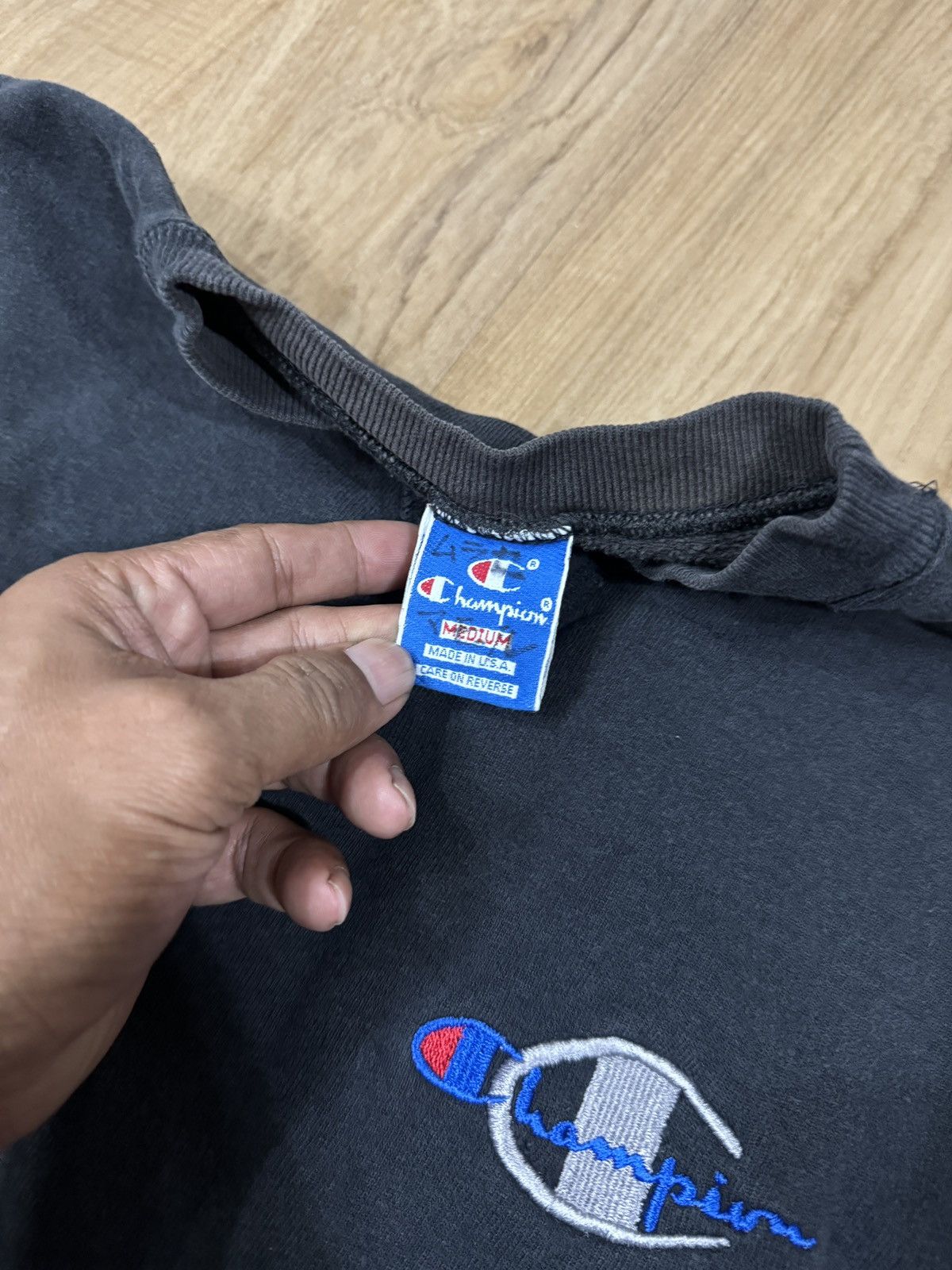 Champion × Vintage VINTAGE CHAMPION HOODIE Size US S / EU 44-46 / 1 - 3 Thumbnail
