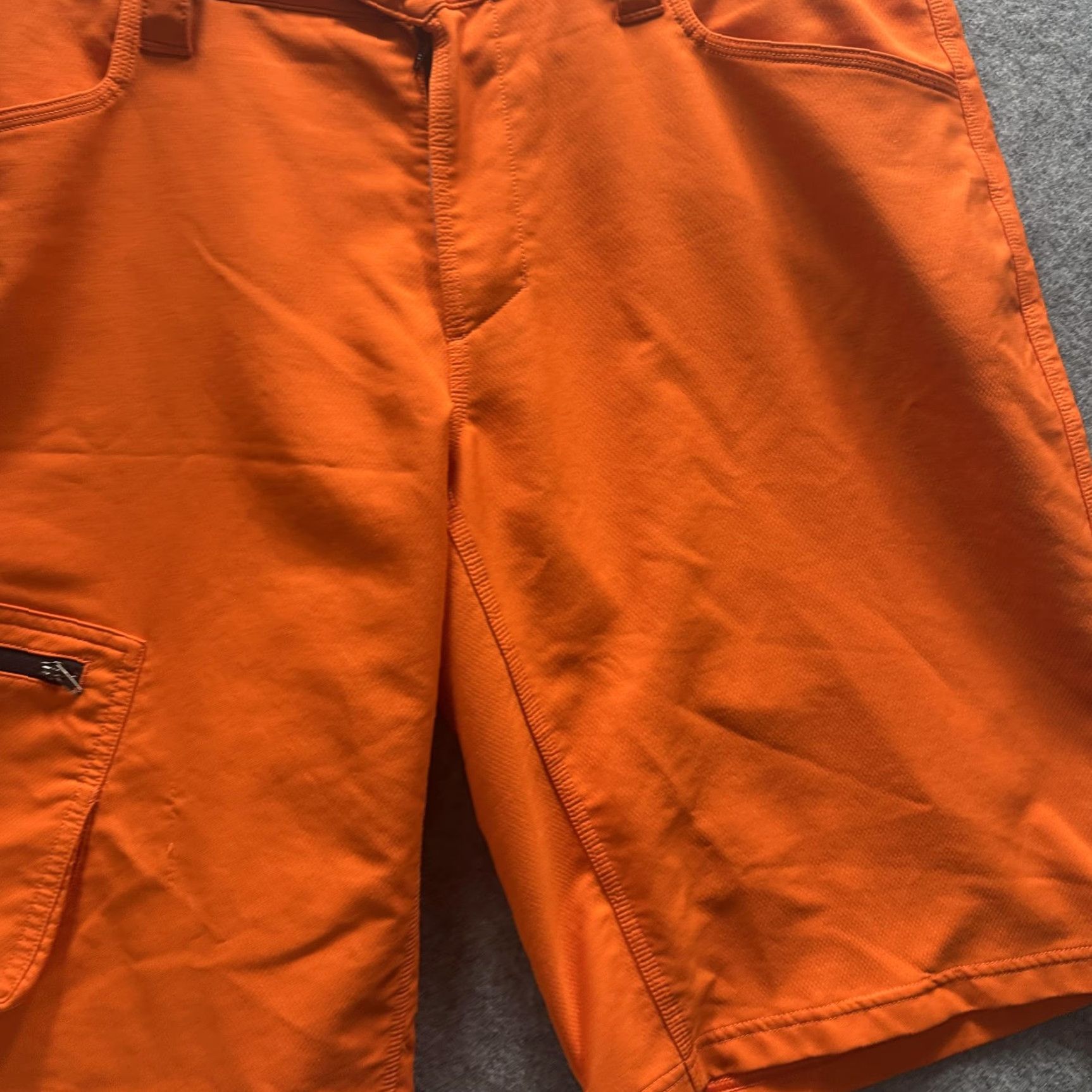 PEARL iZUMi Pearl Izumi Shorts Mens L Orange Biker Cycling Quick Dry Zip Pocket Trail Size US 33 - 3 Thumbnail