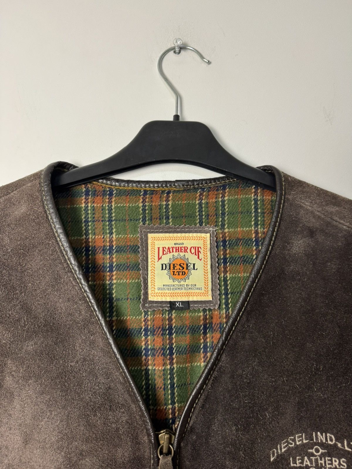 Diesel Vintage Diesel Leather Suede VestPlaid Lined Archive 90s Size US XL / EU 56 / 4 - 4 Thumbnail