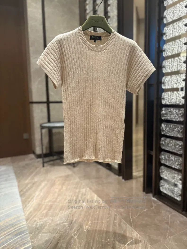 Loro Piana Loro Piana Cashmere Short Sleeve Knit Top, Beige Size XS / US 0-2 / IT 36-38 - 1 Thumbnail
