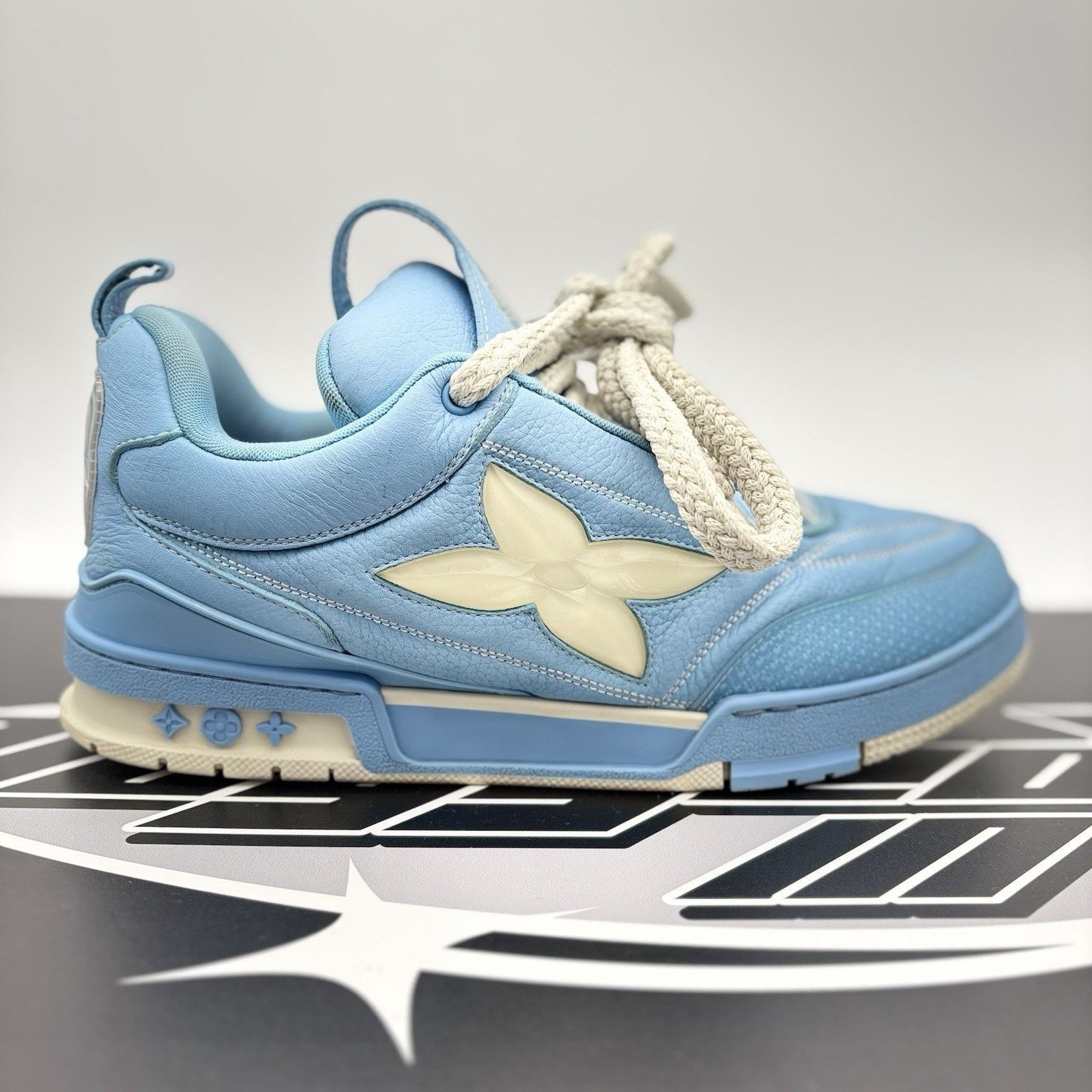 Louis Vuitton Louis Vuitton Skate ' Sky Blue ' | GOOD CONDITION! Size US 11 / EU 44 - 2 Thumbnail