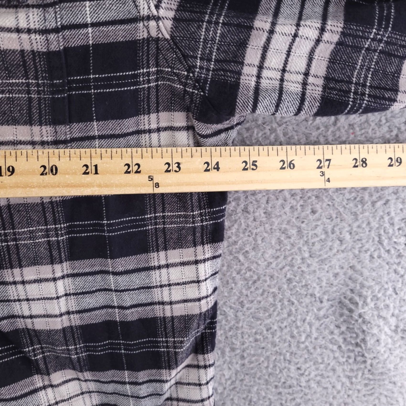 Vintage JACHS Shirt Mens XL Flannel Black Gray Long Sleeve Button Cotton Thick Regular Plaid Shirt XL Mens Size US XL / EU 56 / 4 - 5 Thumbnail