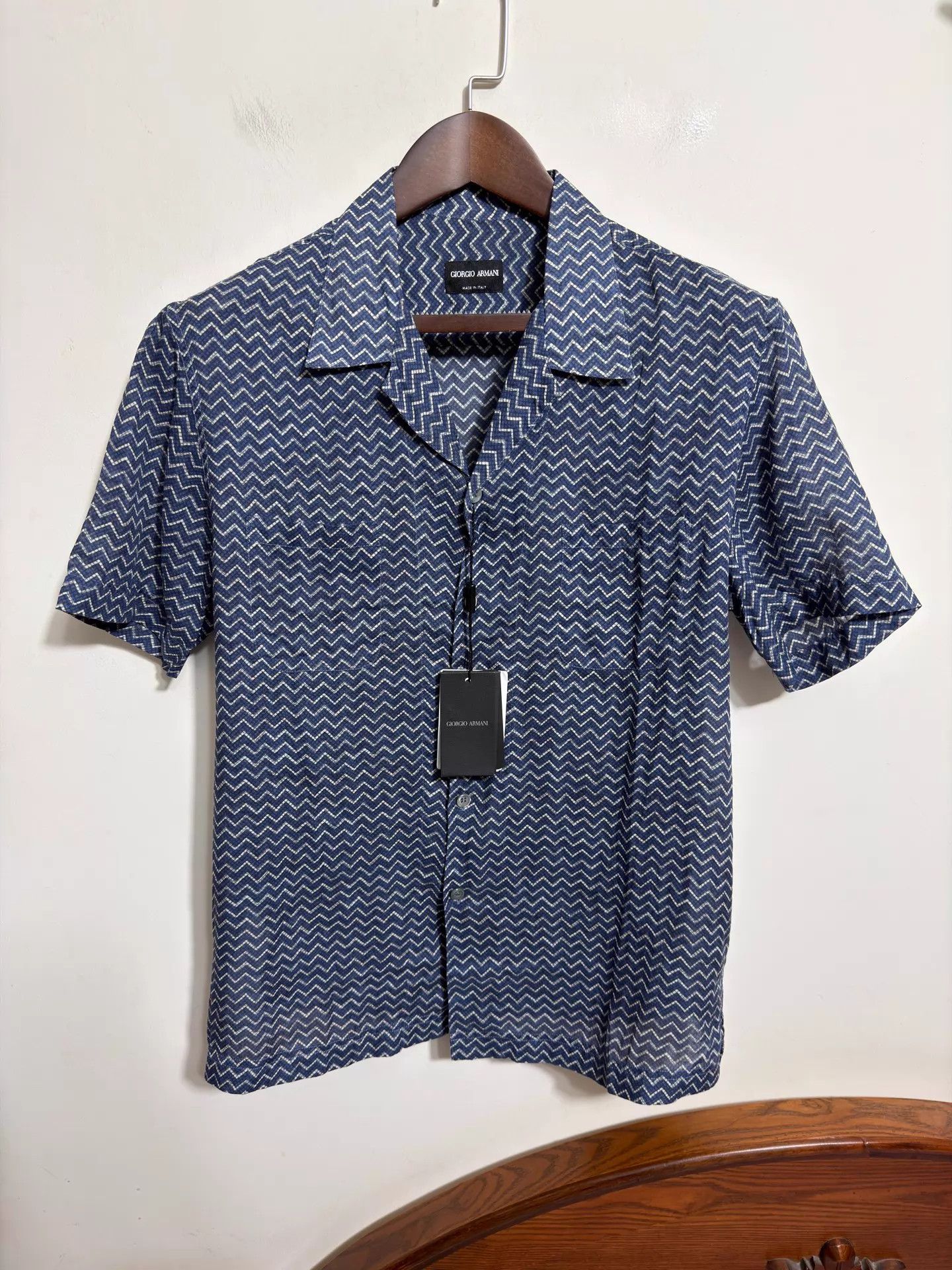 Giorgio Armani Giorgio Armani Linen Slim Fit Short Sleeve Shirt Italy Size US L / EU 52-54 / 3 - 1 Thumbnail