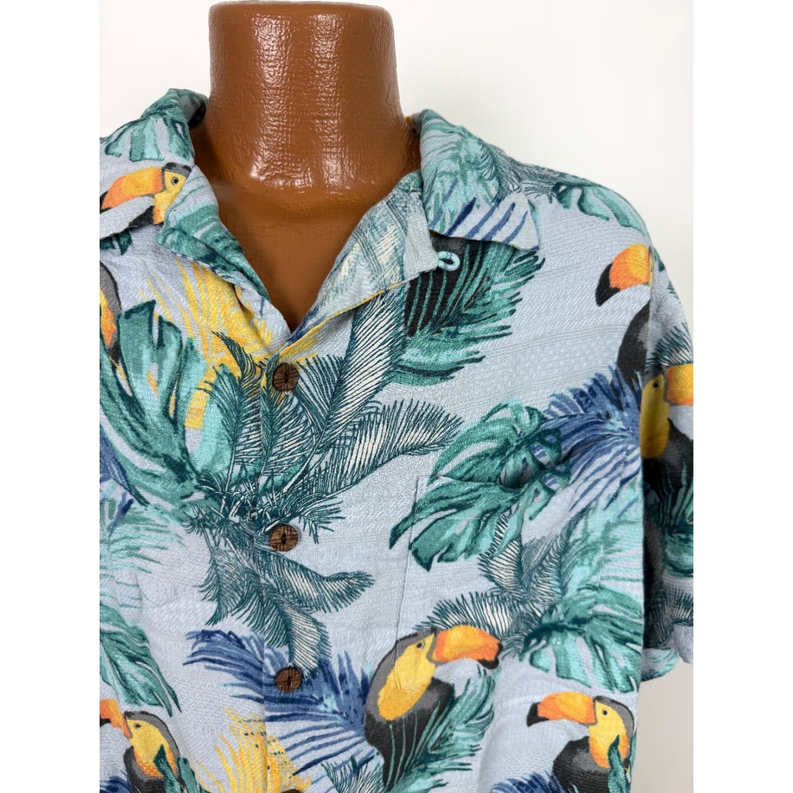 Vintage Caribbean Silk Blend Shirt Men L Hawaiian Bird Graphic Print Camp Collar Silk Blend Button-Up Size US L / EU 52-54 / 3 - 2 Thumbnail