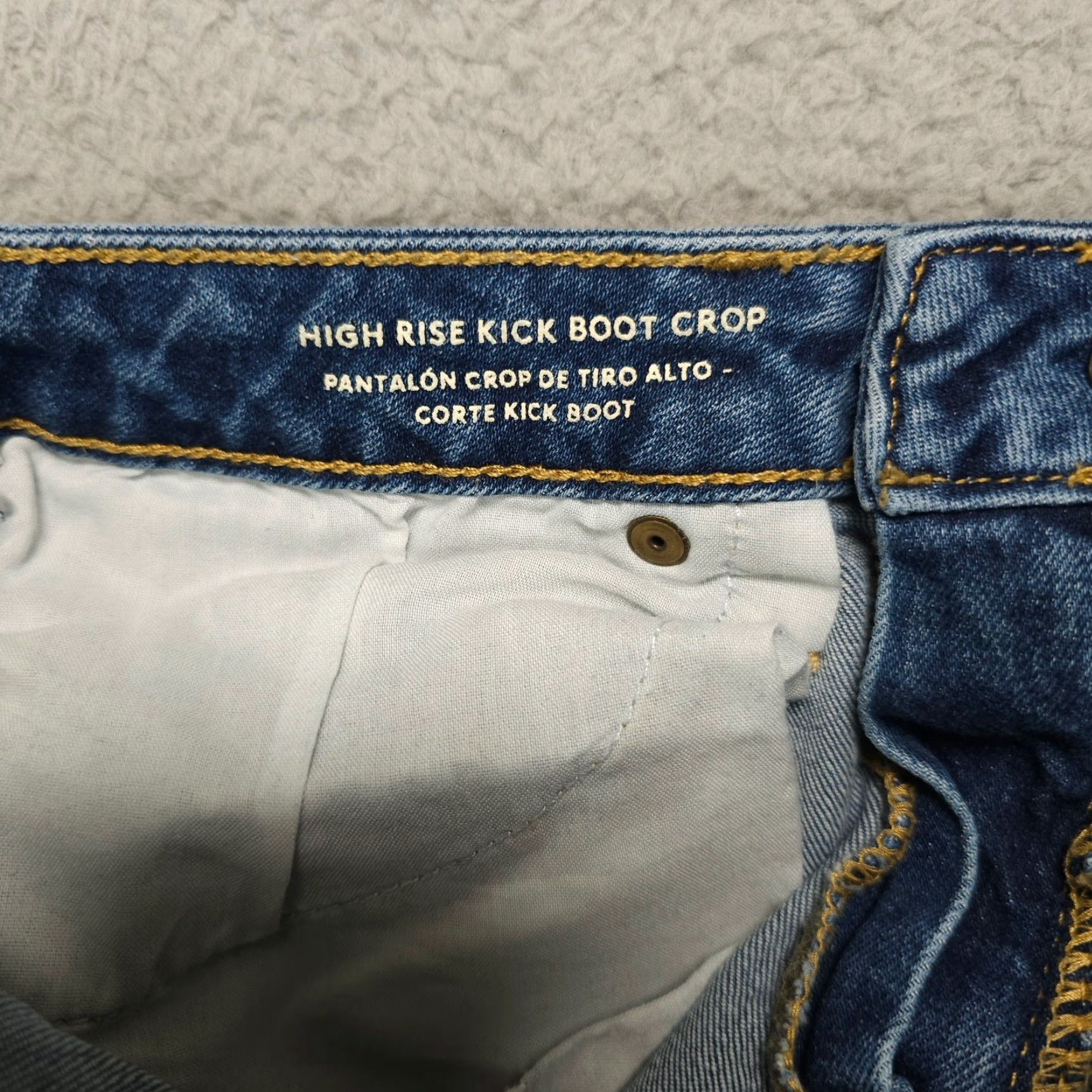 Vintage Universal Thread Jeans Womens 2 26 Blue Kick Boot Crop High Rise Patchwork Denim Jeans Womens 26 Blue Crop Bootcut? Size 26" / US 2 / IT 38 - 4 Thumbnail