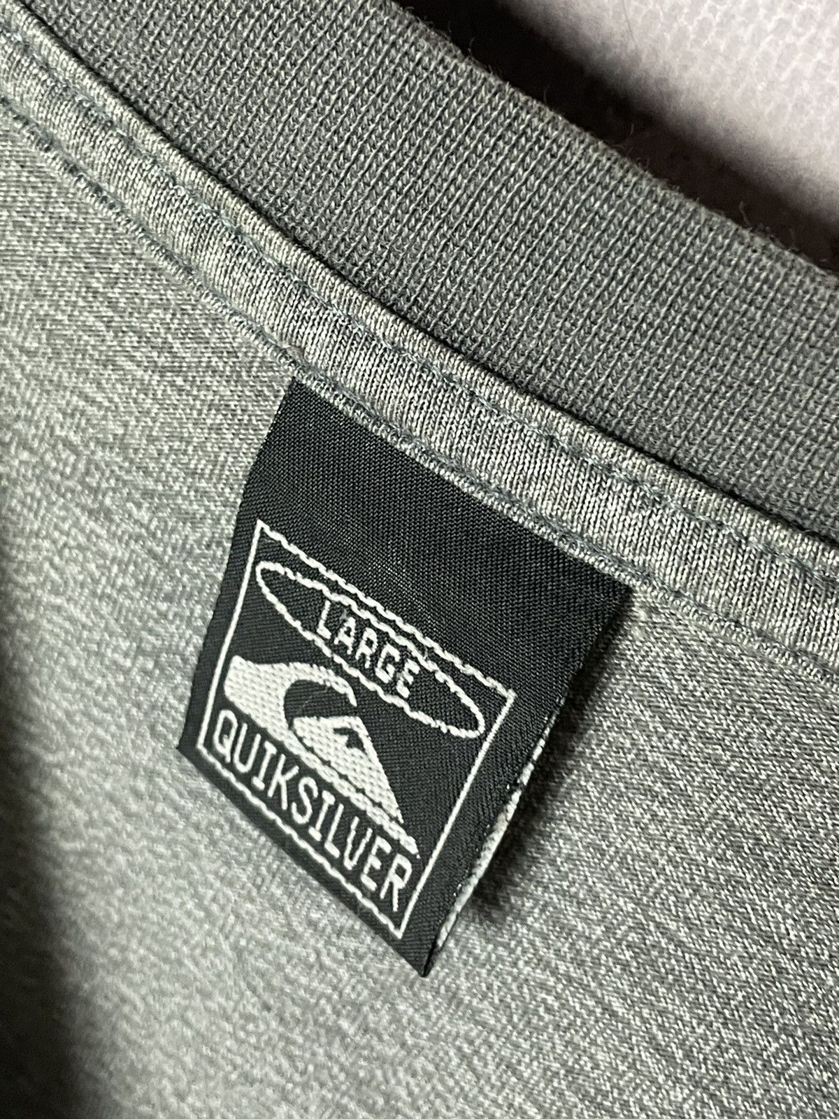 Quiksilver × Vintage Vintage Quiksilver Logo Tee Shirt 90s y2k Size US L / EU 52-54 / 3 - 9 Thumbnail