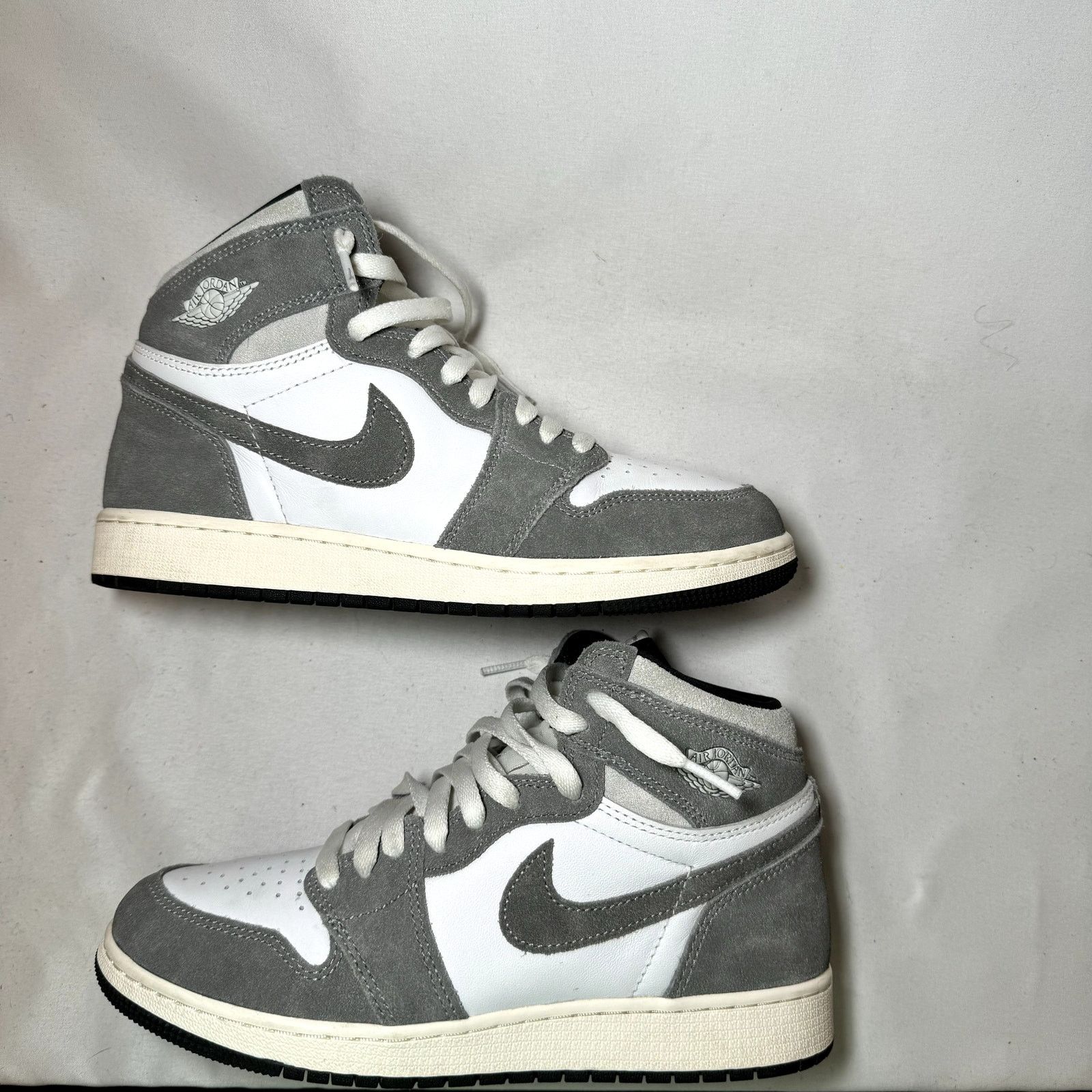 Jordan Brand × Nike Size 6.5 - Nike Air Jordan 1 Retro High OG GS Washed Black Size US 6.5 / EU 39-40 - 2 Thumbnail