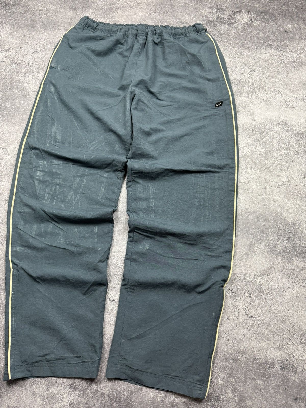 Nike Nike Vintage Track Pants Swoosh Y2K Baggy Sweatpants Hype Size US 36 / EU 52 - 6 Thumbnail
