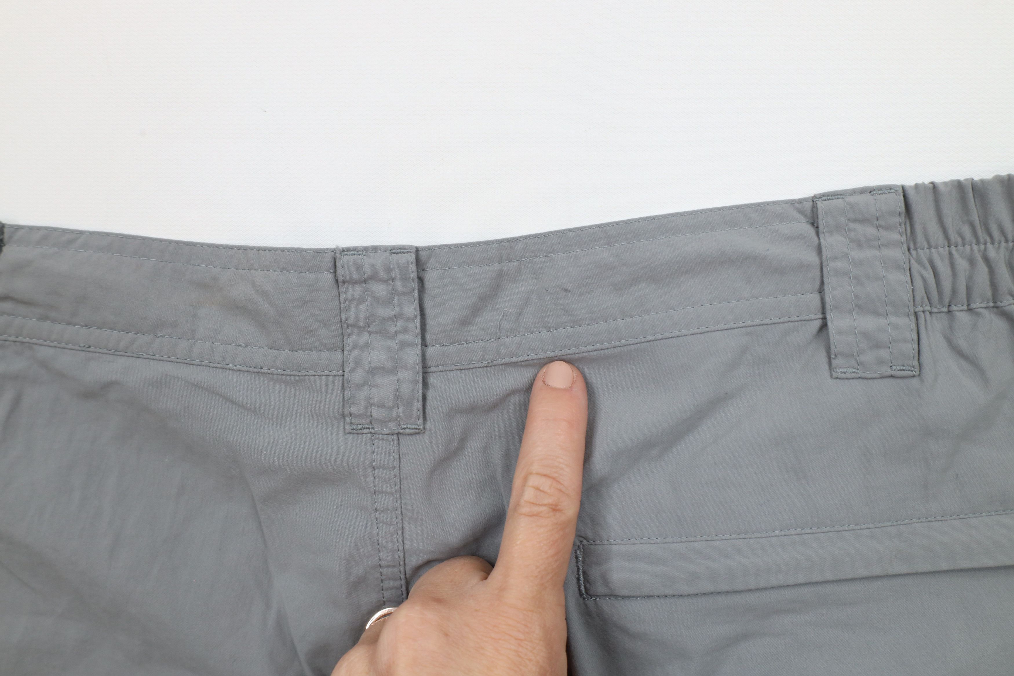 ExOfficio × Vintage Vintage ExOfficio Hiking Trail Cargo Shorts Gray Nylon Size US 36 / EU 52 - 12 Thumbnail