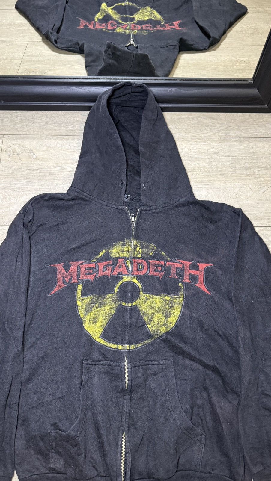 Tultex Vintage Megadeath Sun Faded Radioactive Zip Up Hoodie Size US M / EU 48-50 / 2 - 4 Thumbnail