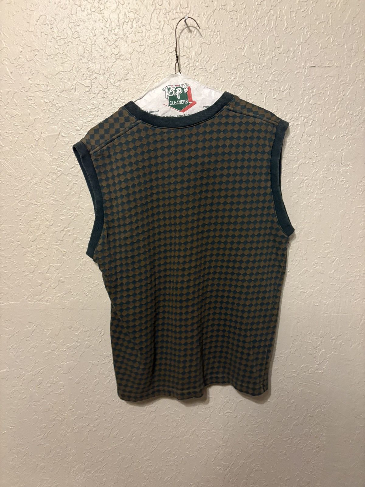Freshjive × Vintage Freshjive Vintage Sleeveless Sweater Vest (XL) 📏 Tagged: XL Size US XL / EU 56 / 4 - 2 Thumbnail