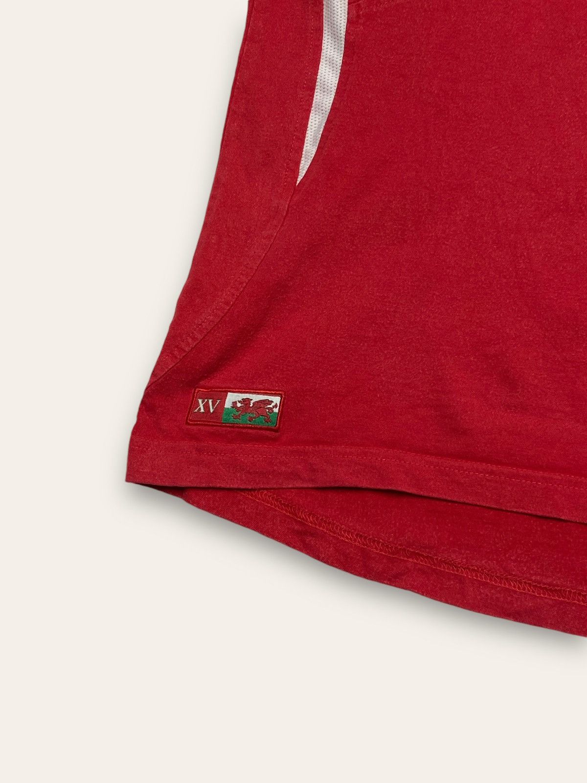 Vintage Vintage GYMRU Red Polo Shirt Big Dragon Logo Size US M / EU 48-50 / 2 - 3 Thumbnail