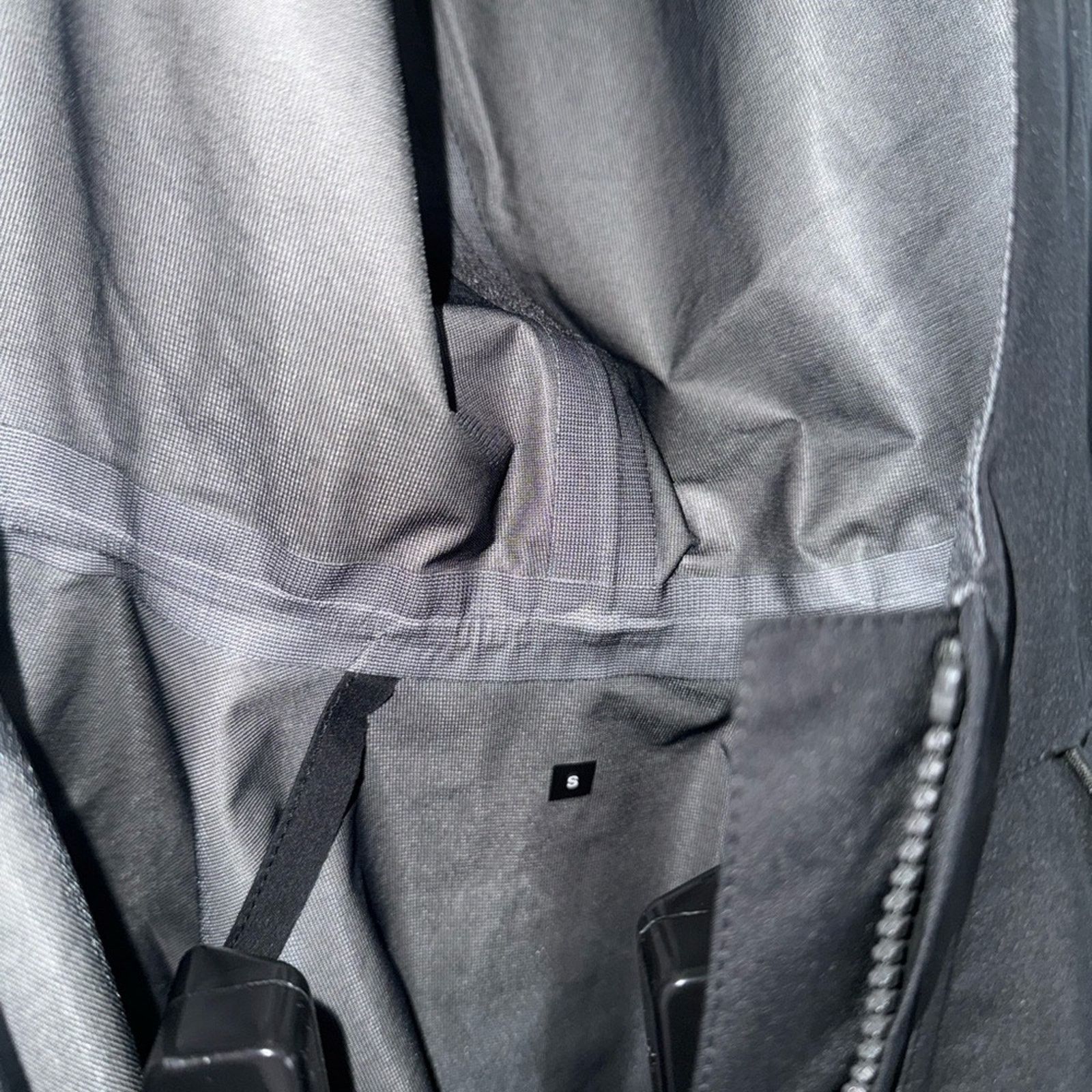 GR10K GR10K GORE-TEX Men's Black Shell Jacket - $1000 orig price S Size US S / EU 44-46 / 1 - 4 Thumbnail