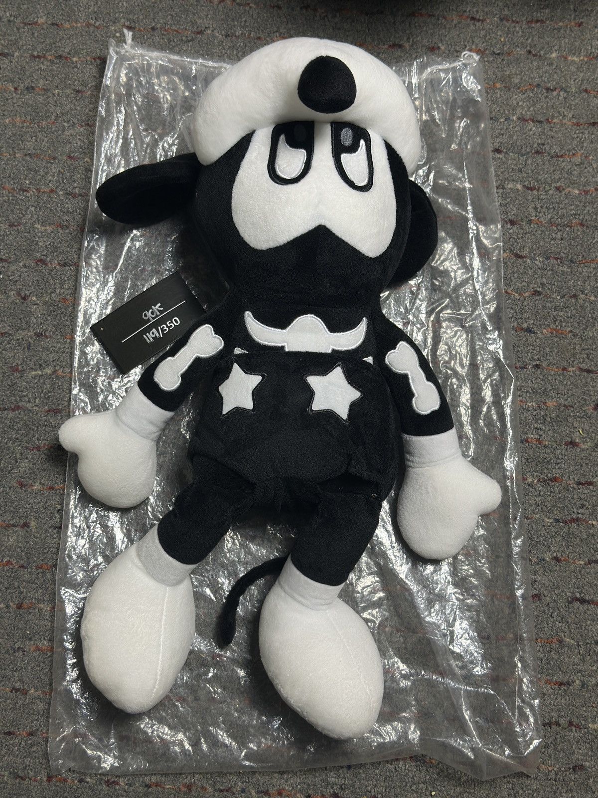 送料無料特集 | 激安の新品・型落ち・アウトレット Revenge REVENGE/QCK DEVIL MOUSE DOLL | Grailed その他