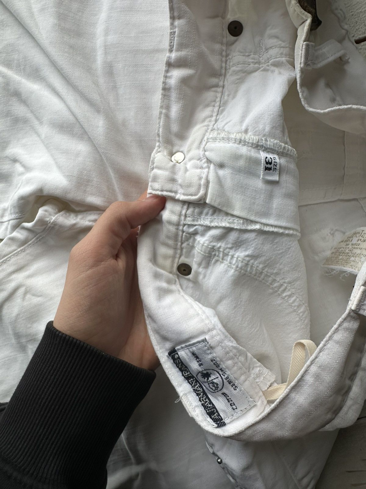 Giorgio Armani VNTG 🚨 BAGGY ARMANI JEANS LUXURY WHITE WITH LOGO PANTS Size US 31 - 9 Thumbnail