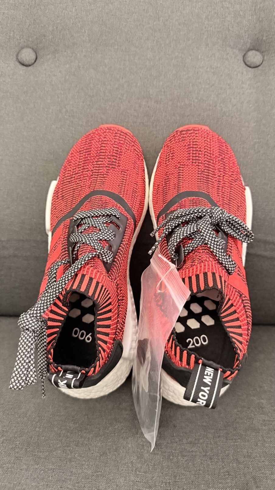 Adidas Adidas NMD R1 NYC Red Apple Size US 5 / EU 37 - 6 Thumbnail