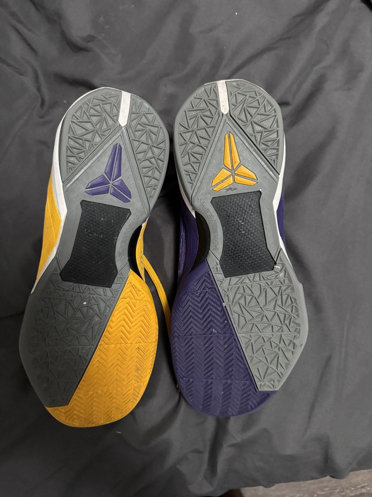 Nike Kobe 7 yin yang size 11 Size US 11 / EU 44 - 4 Thumbnail
