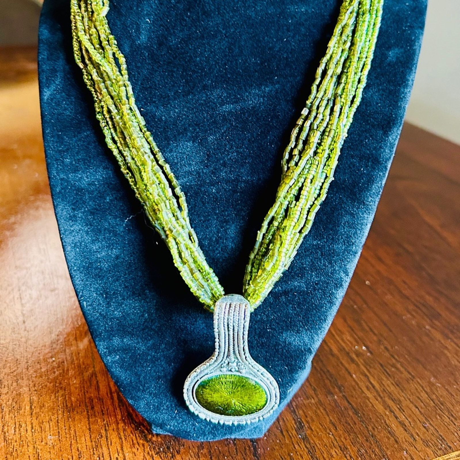 Other Vintage Green Glass Mermaid Beaded Pendant necklace Size ONE SIZE - 1 Thumbnail