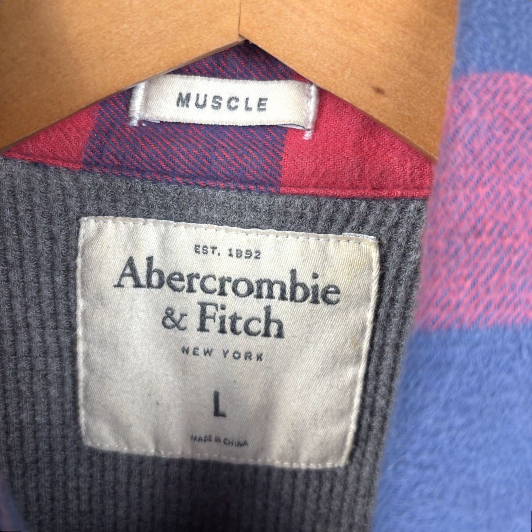 Abercrombie & Fitch VINTAGE Abercrombie & Fitch Thermal Lined Flannel Shirt Mens Large Plaid Red, Button-Up, Long Sleeve Size US L / EU 52-54 / 3 - 3 Thumbnail