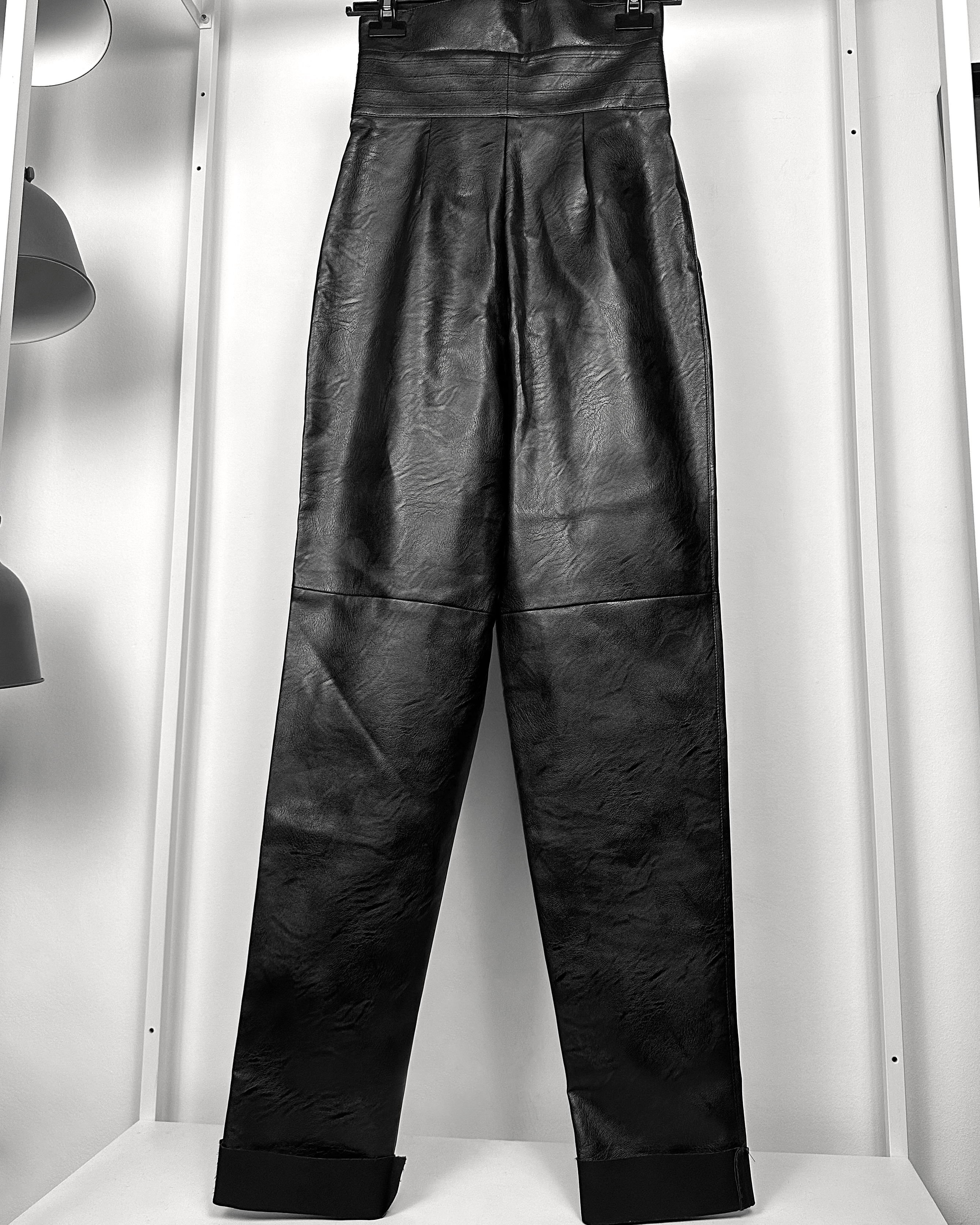 Maison Margiela Maison Margiela Blank Tag Leather Pants Size US 26 / EU 42 - 6 Thumbnail